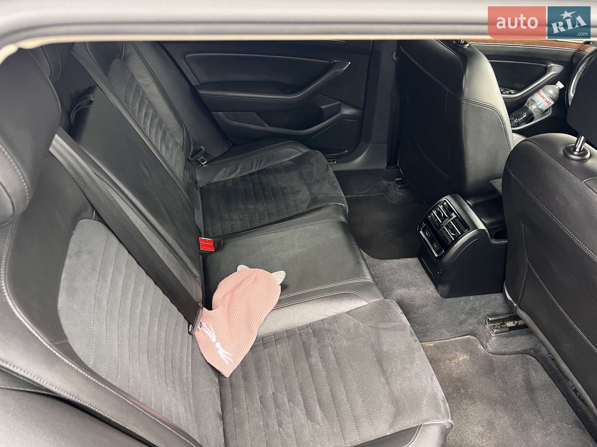 Volkswagen Passat 2018 VIN WVWZZZ3CZKE001505 фото оголошення 7 з 10
