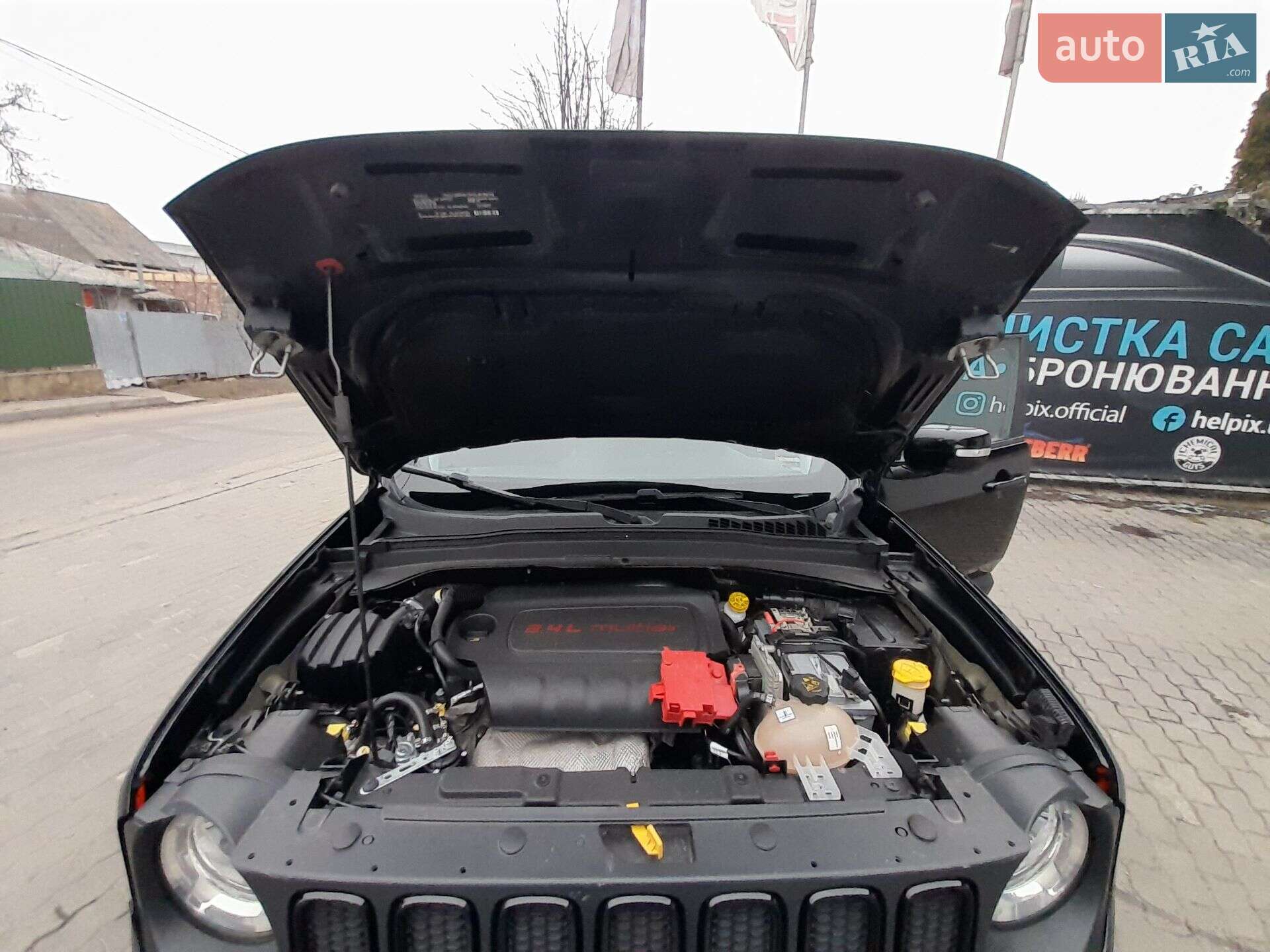 Jeep Renegade 2018 VIN ZACCJABB0JPH75571 фото оголошення 6 з 30