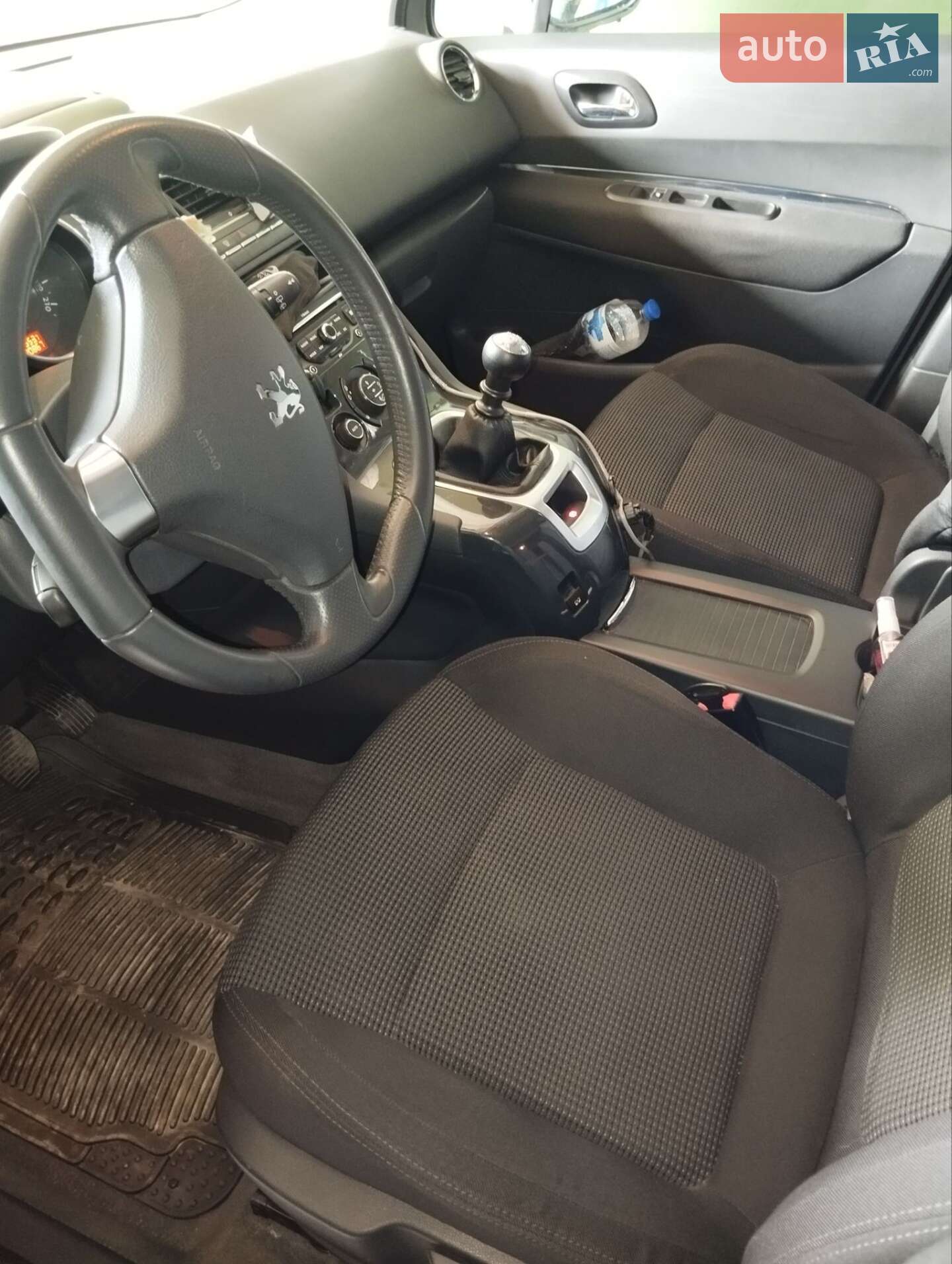 Peugeot 5008 2011 VIN VF30ERHE8BS103812 фото оголошення 46 з 52