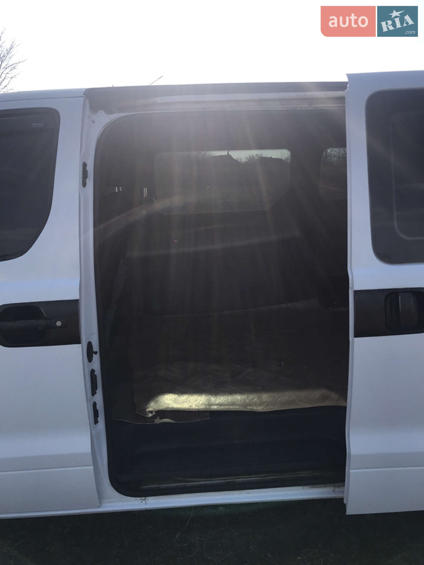 Hyundai H-1 2008 VIN KMFWBH7JP8U028270 фото оголошення 10 з 24