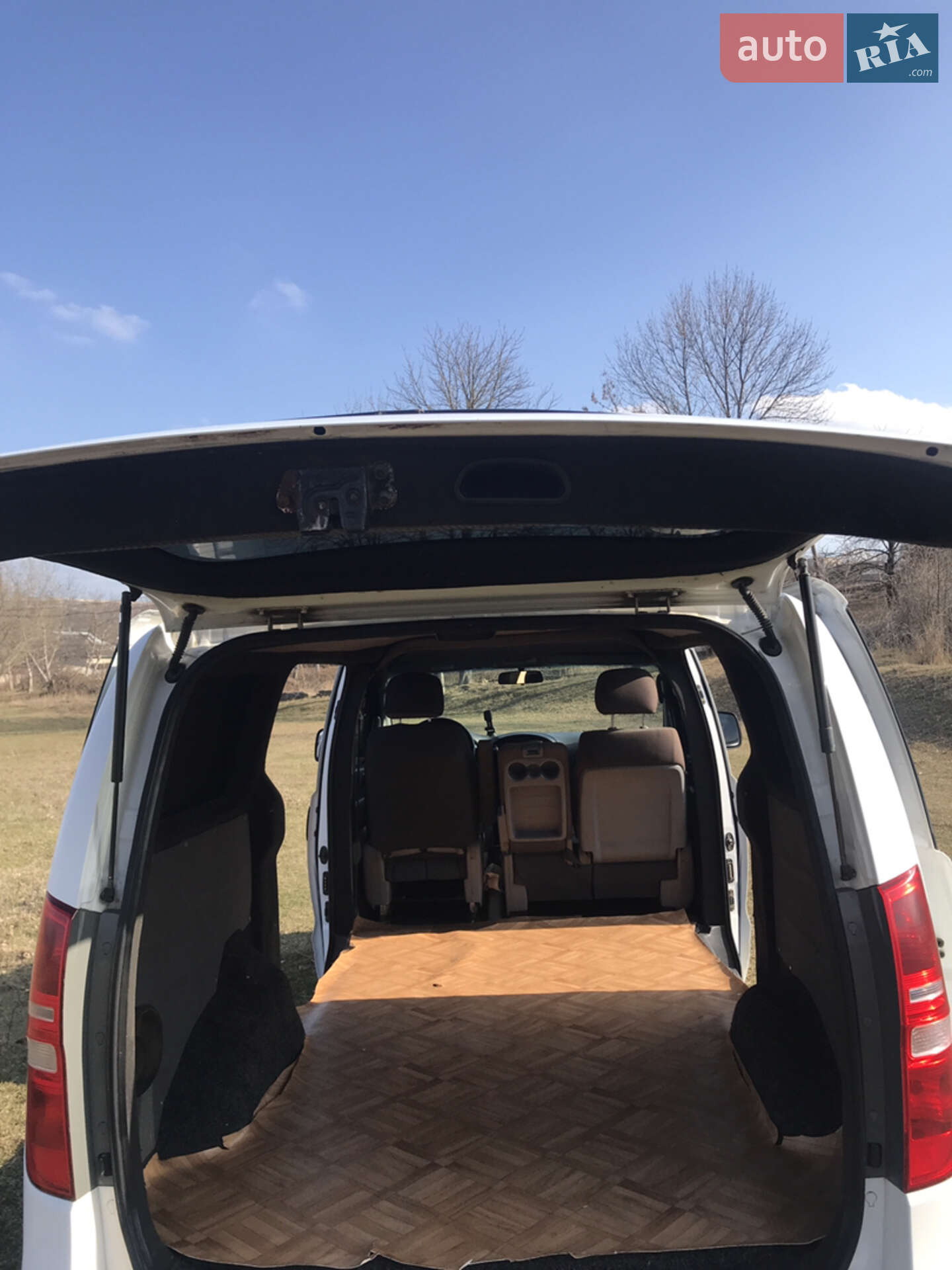 Hyundai H-1 2008 VIN KMFWBH7JP8U028270 фото оголошення 13 з 24