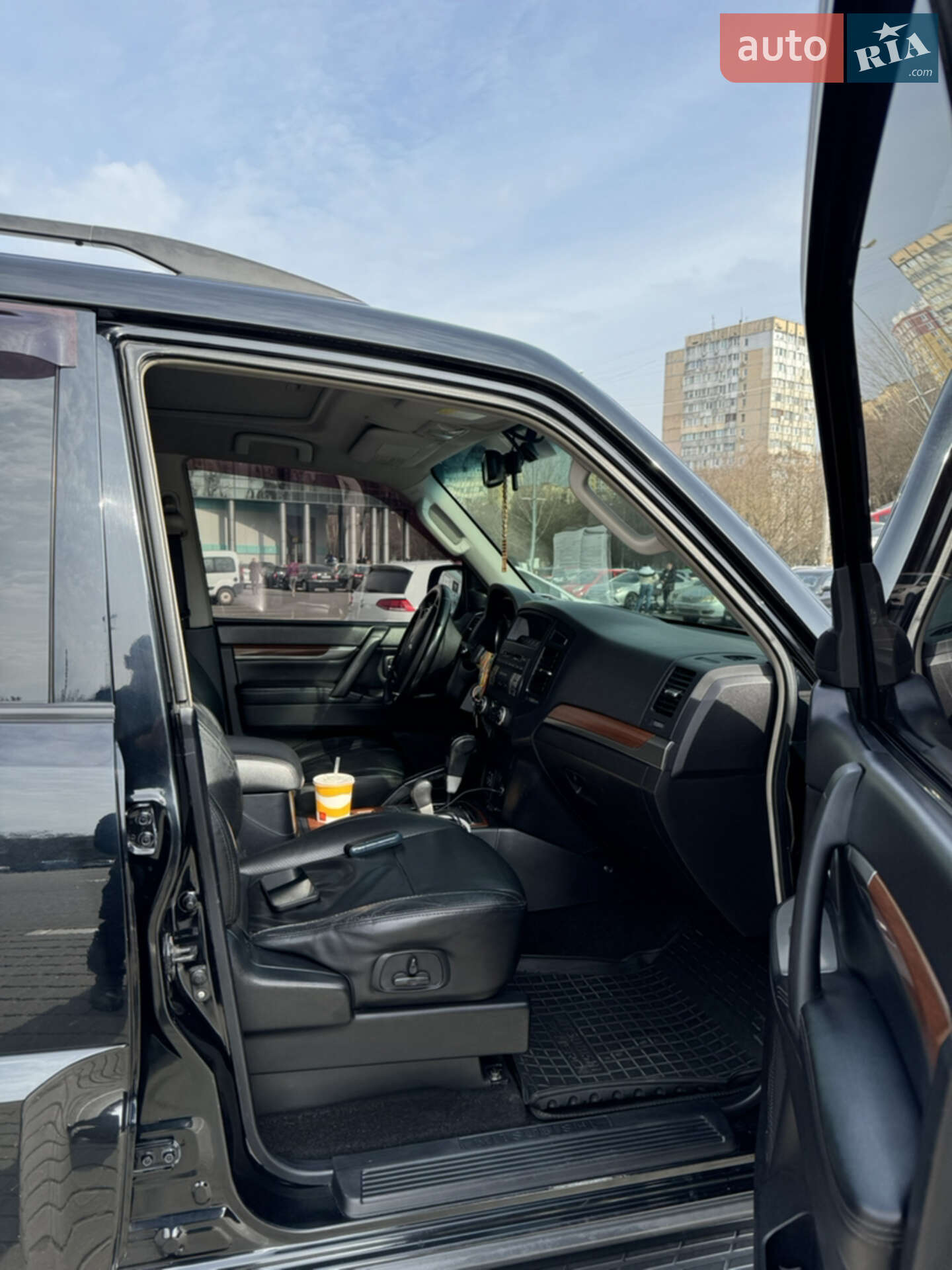 Mitsubishi Pajero Wagon 2008 VIN JMYLYV98W8J001600 фото оголошення 14 з 15