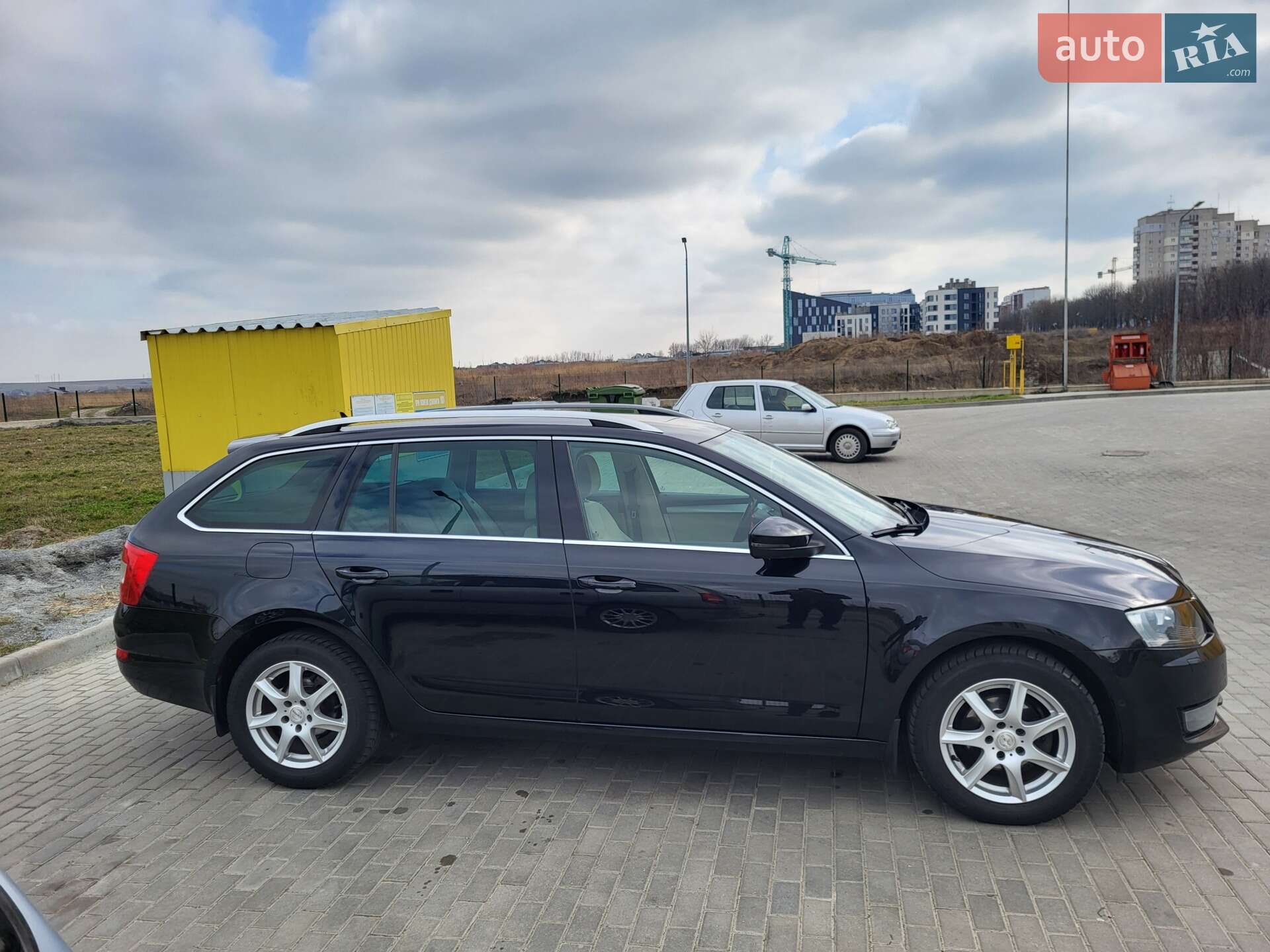 Skoda Octavia 2016 VIN TMBJG9NE9G0187404 фото оголошення 9 з 38