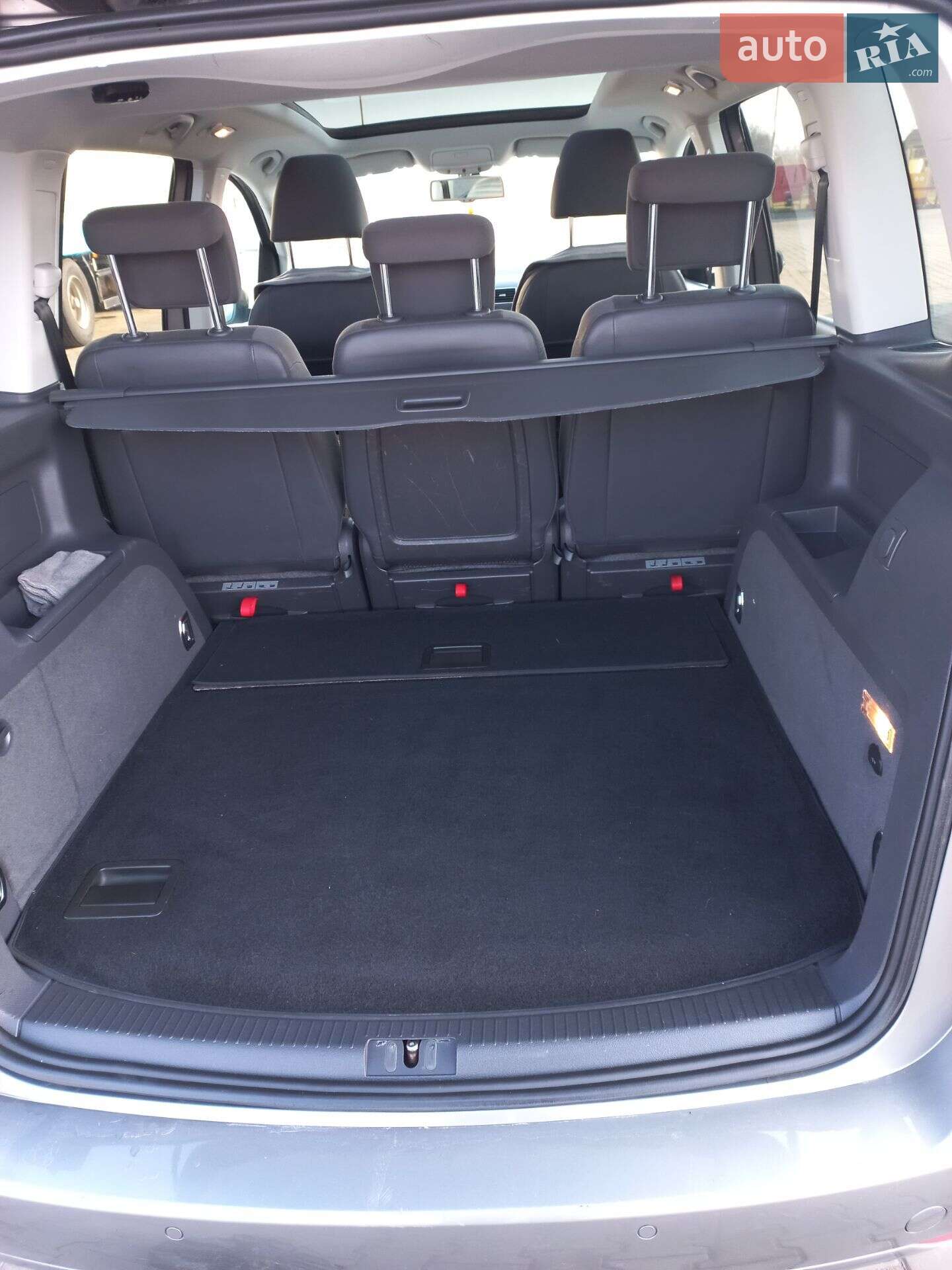 Volkswagen Touran 2010 VIN WVGZZZ1TZBW029832 фото оголошення 3 з 14