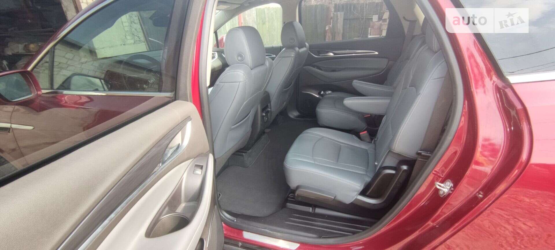 Buick Enclave 2019 VIN 5GAEVAKW6LJ143033 фото оголошення 33 з 58