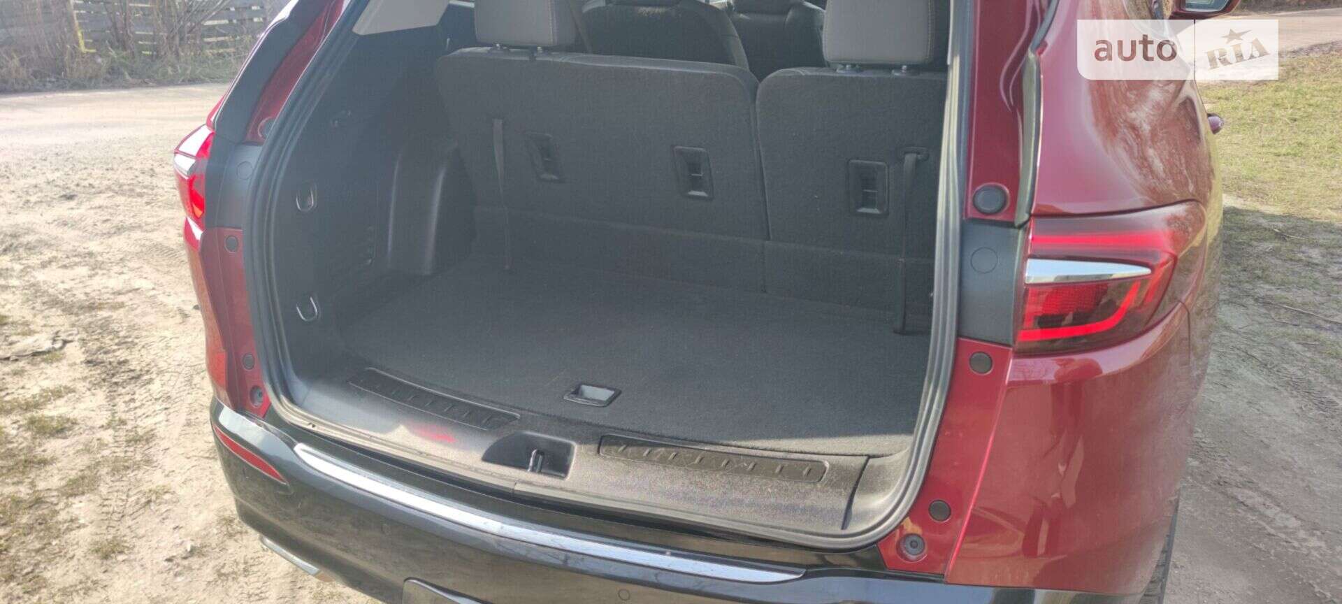 Buick Enclave 2019 VIN 5GAEVAKW6LJ143033 фото оголошення 40 з 58