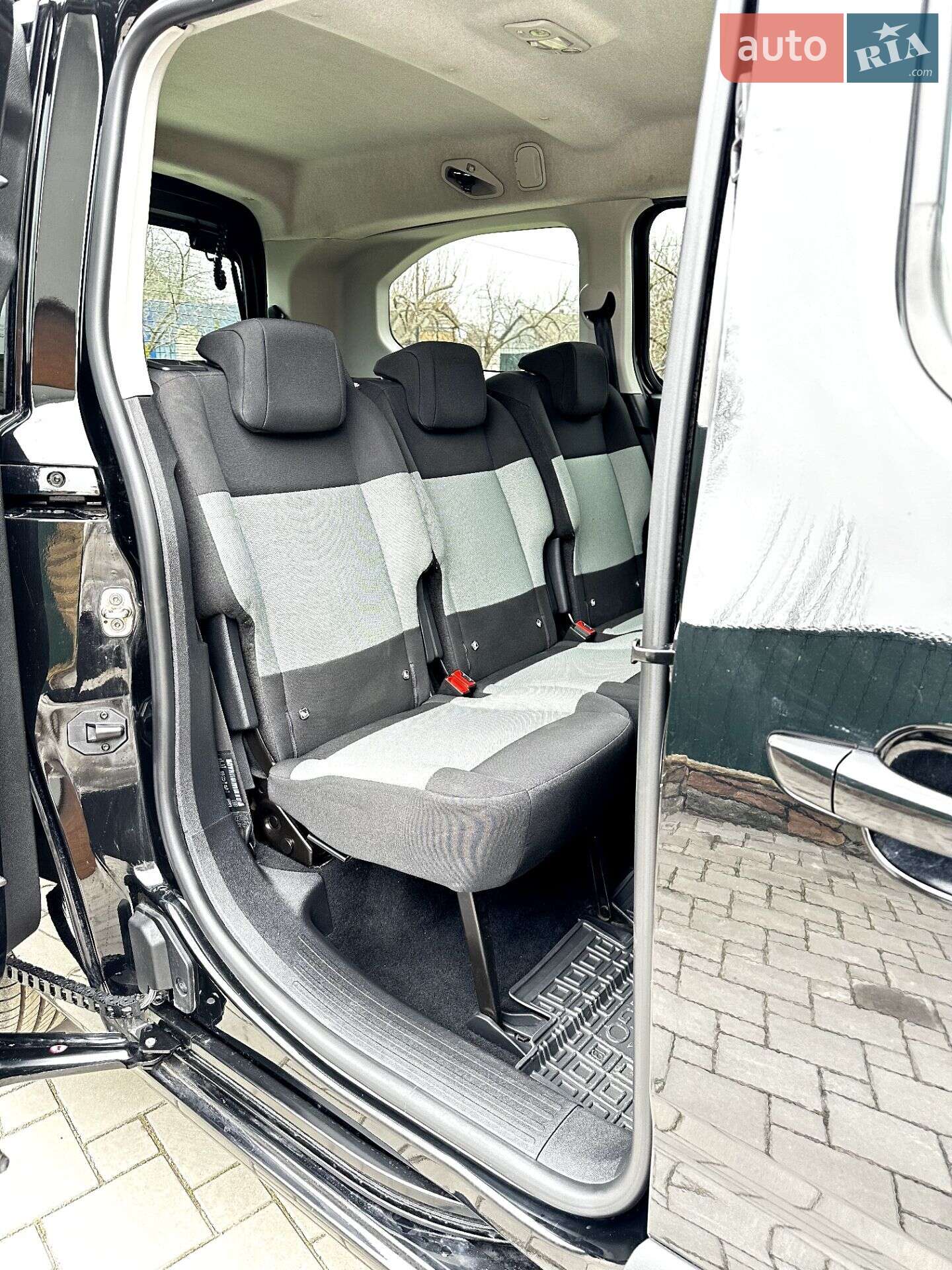 Citroen Berlingo 2019 VIN VR7ECYHZJKJ656868 фото оголошення 14 з 27