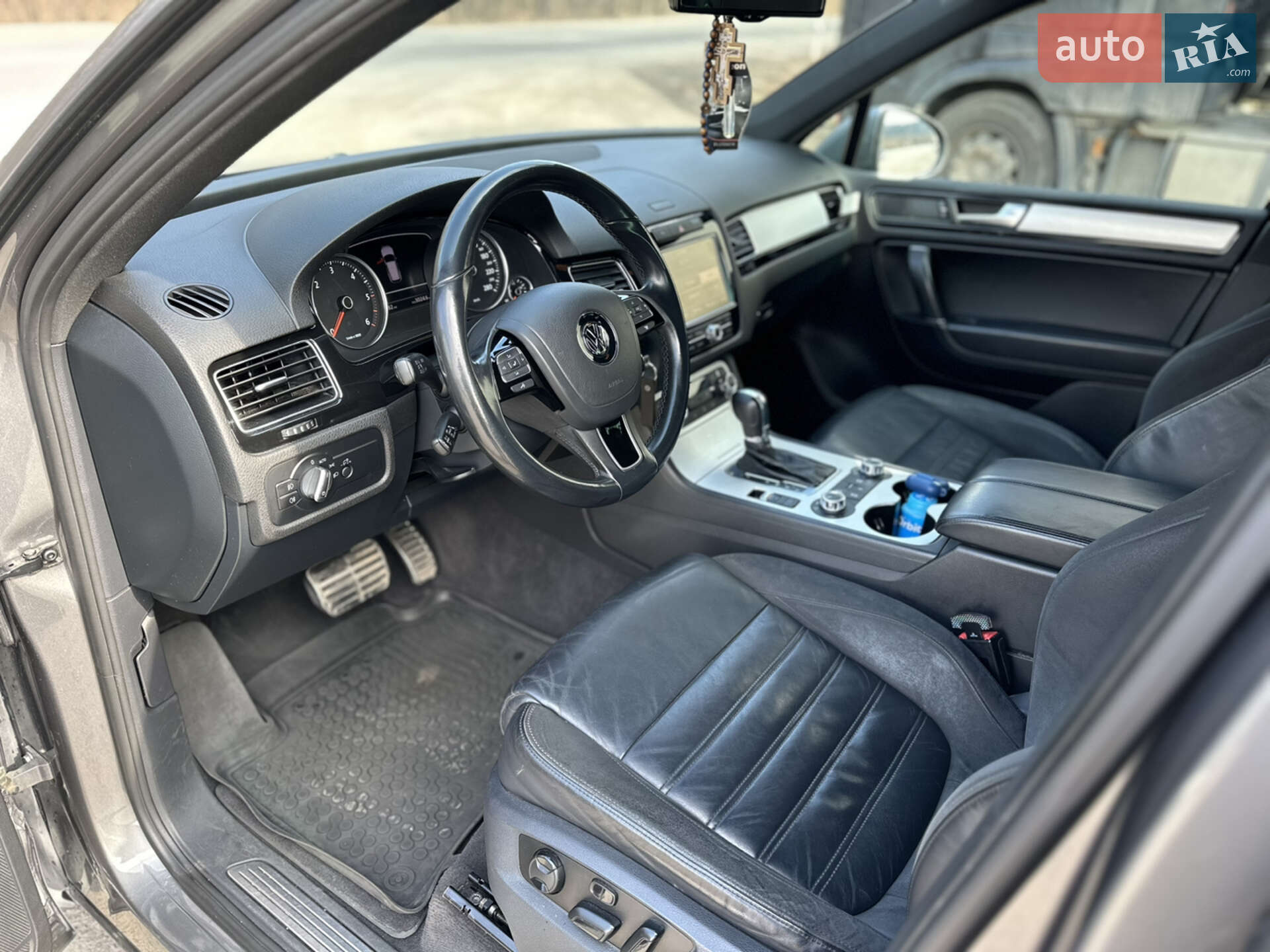Volkswagen Touareg 2011 VIN WVGZZZ7PZCD004105 фото оголошення 12 з 29