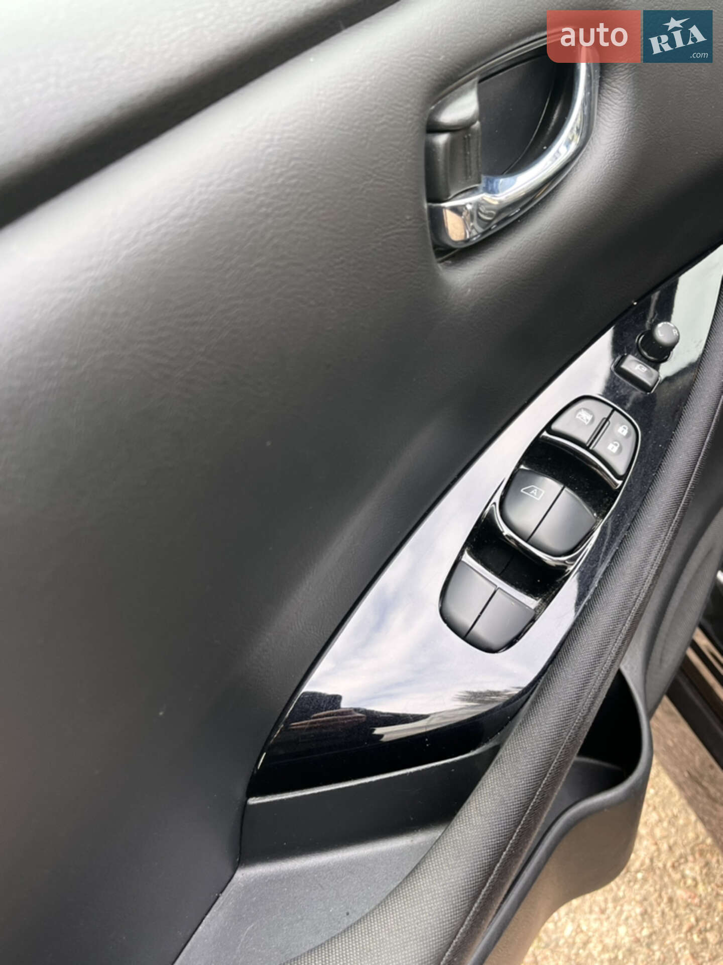 Nissan Leaf 2018 VIN SJNFAAZE1U0005600 фото оголошення 10 з 24
