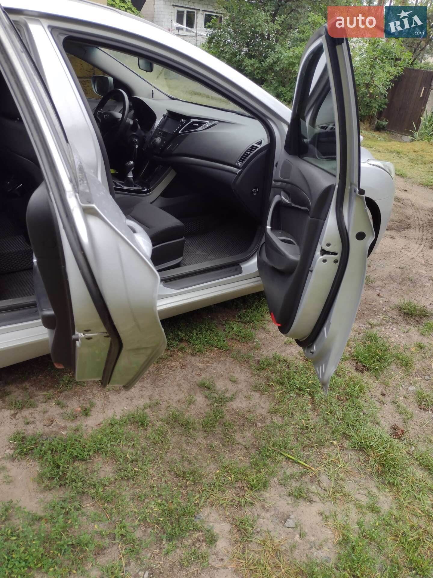 Hyundai i40 2011 VIN KMHLB81UACU000495 фото оголошення 10 з 23