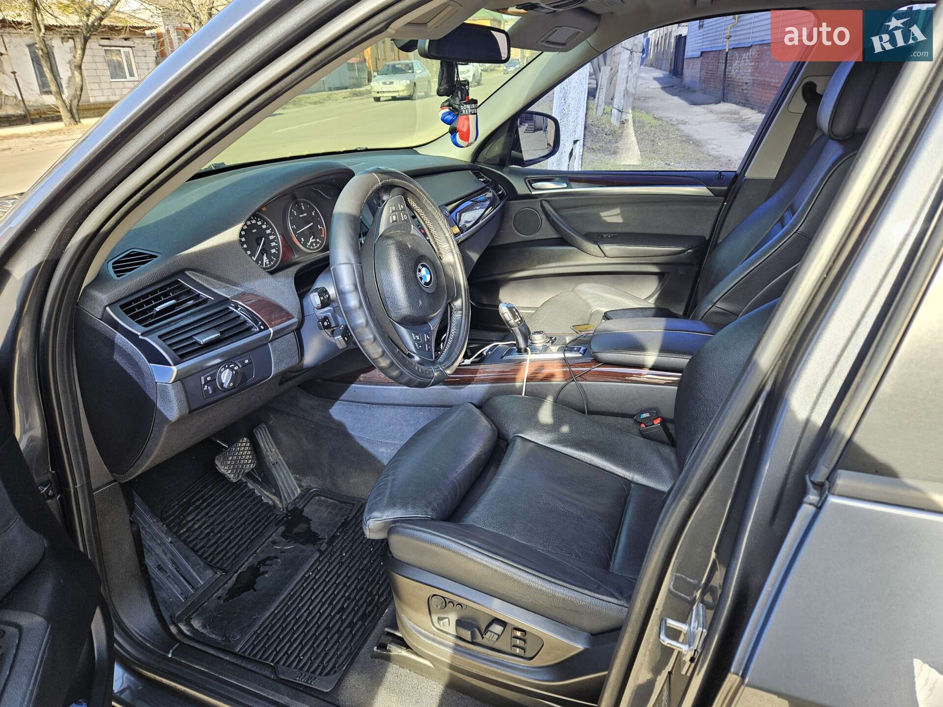 BMW X5 2011 VIN WBAZW41080L827333 фото оголошення 8 з 19