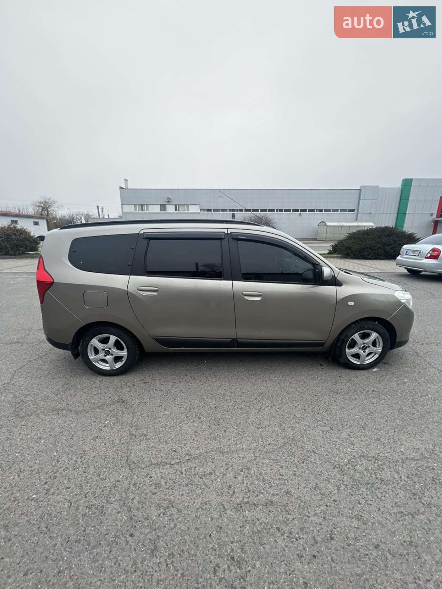 Dacia Lodgy 2013 VIN UU1JSDB0548987556 фото оголошення 4 з 11