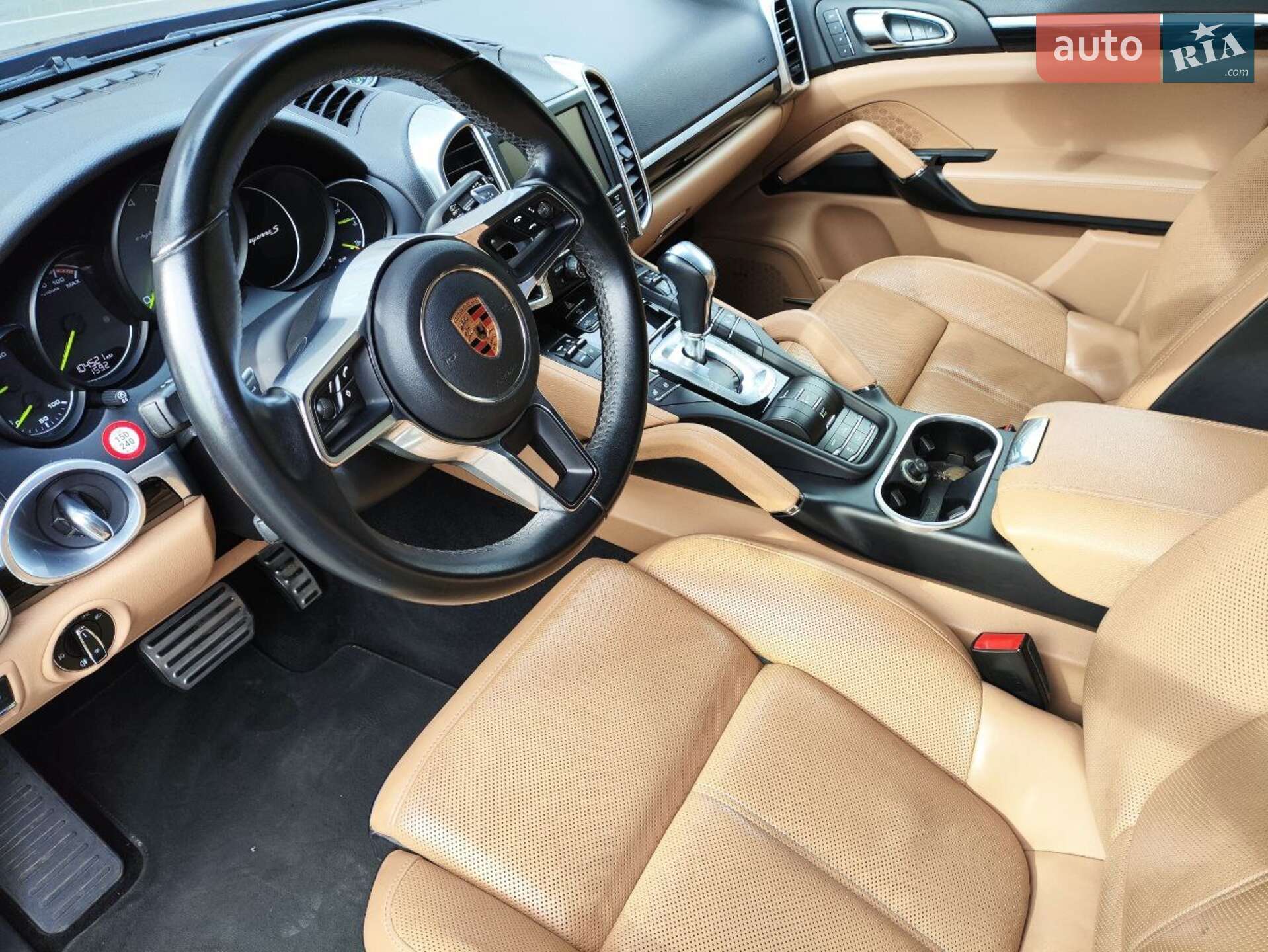 Porsche Cayenne 2016 VIN WP1AE2A23GLA64400 фото оголошення 10 з 19
