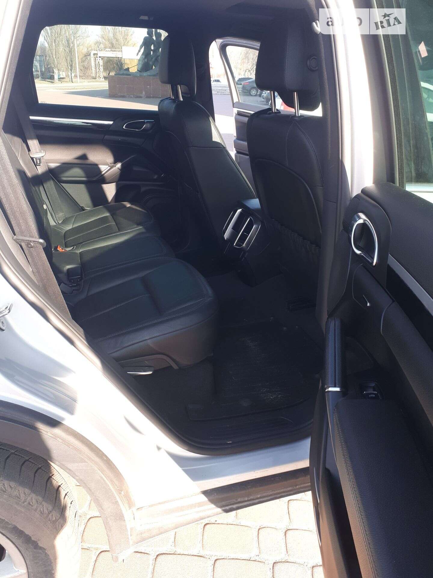 Porsche Cayenne 2012 VIN WP1AF2A27DLA26001 фото оголошення 4 з 40
