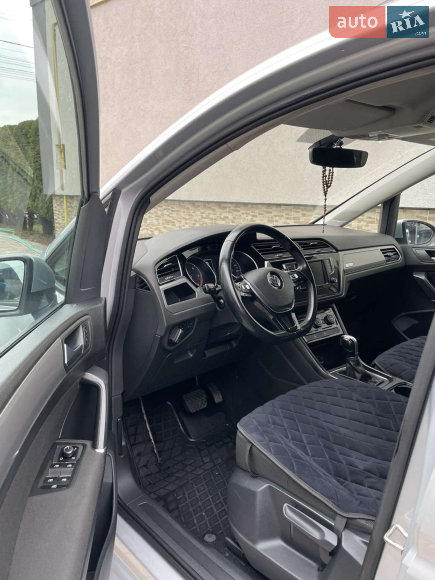 Volkswagen Touran 2016 VIN WVGZZZ1TZGW552996 фото оголошення 2 з 66