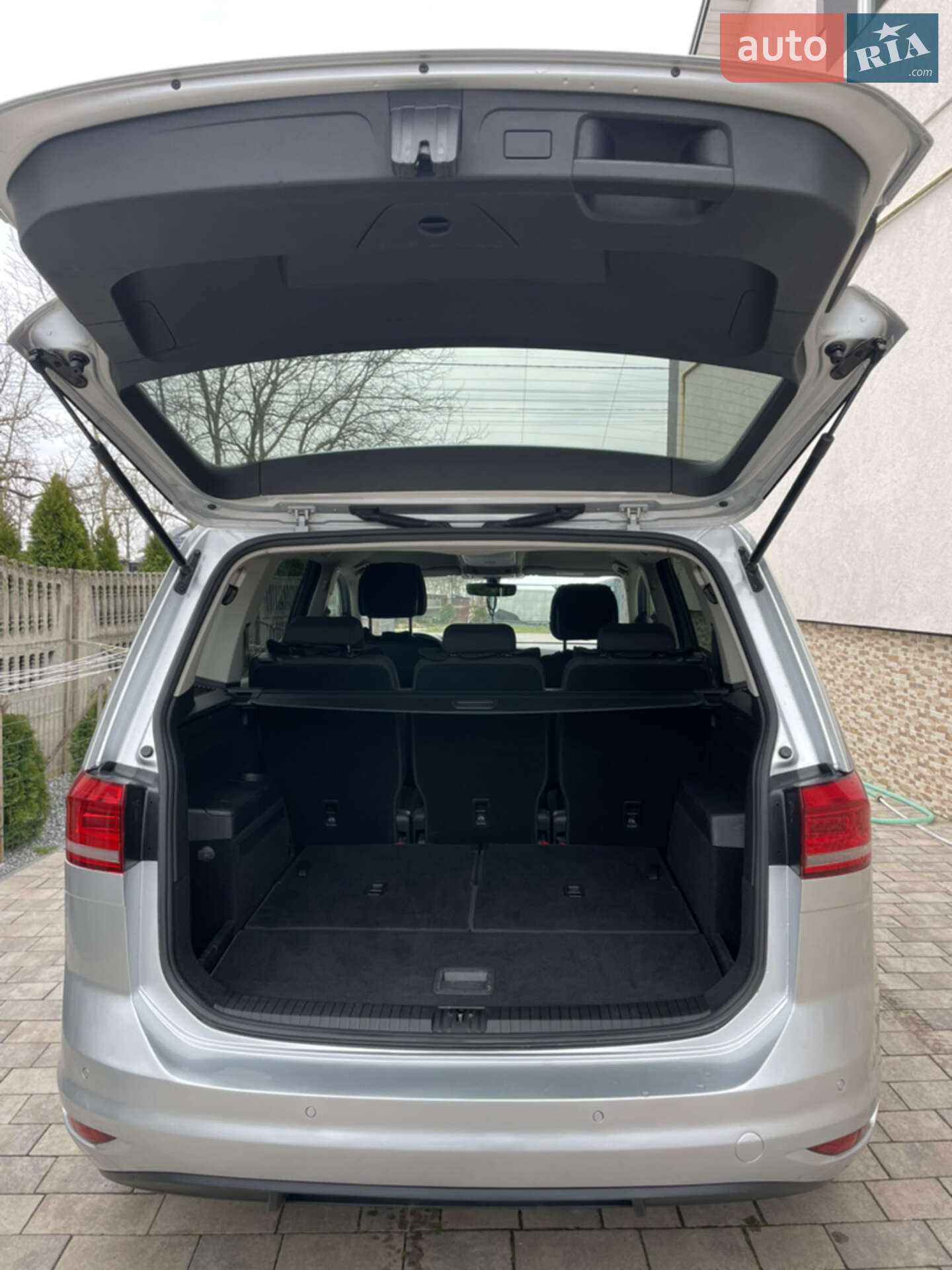 Volkswagen Touran 2016 VIN WVGZZZ1TZGW552996 фото оголошення 57 з 66