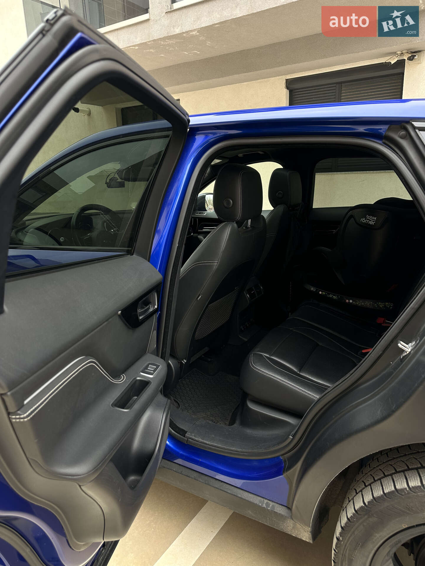 Jaguar F-Pace 2017 VIN SADCL2FX9JA287469 фото оголошення 12 з 20