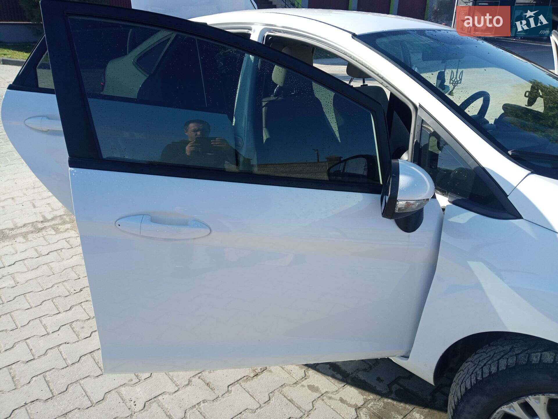 Ford Fiesta 2016 VIN 3FADP4BJXGM185049 фото оголошення 8 з 18