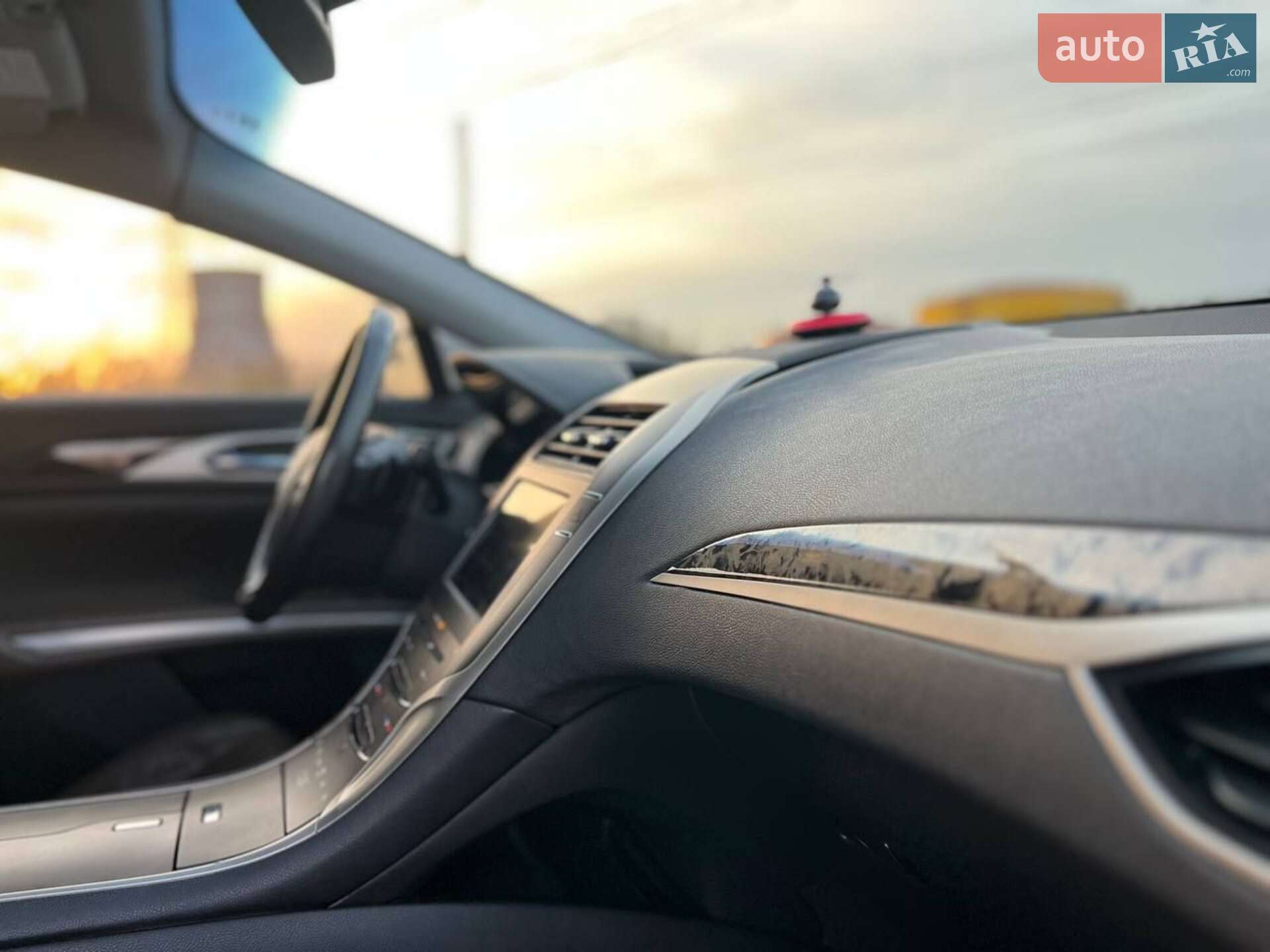 Lincoln MKZ 2013 VIN 3LN6L2G96DR802118 фото оголошення 8 з 10