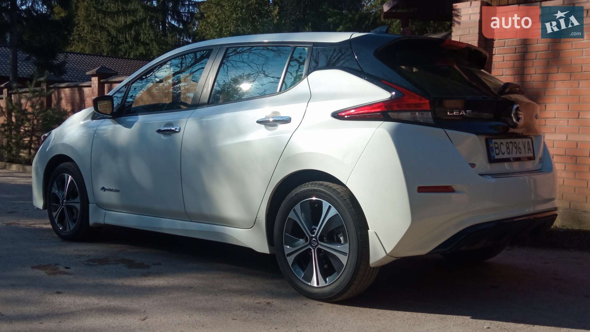 NISSAN LEAF 2019 VIN 1N4BZ1CP8KC319490 фото оголошення 5 з 32