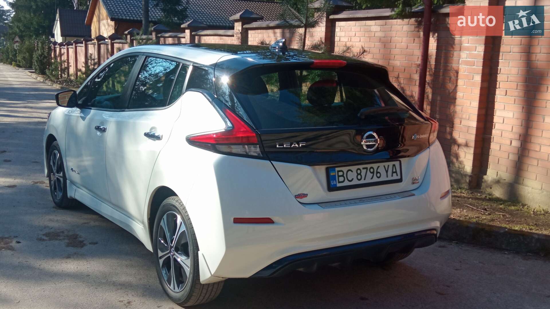 NISSAN LEAF 2019 VIN 1N4BZ1CP8KC319490 фото оголошення 6 з 32