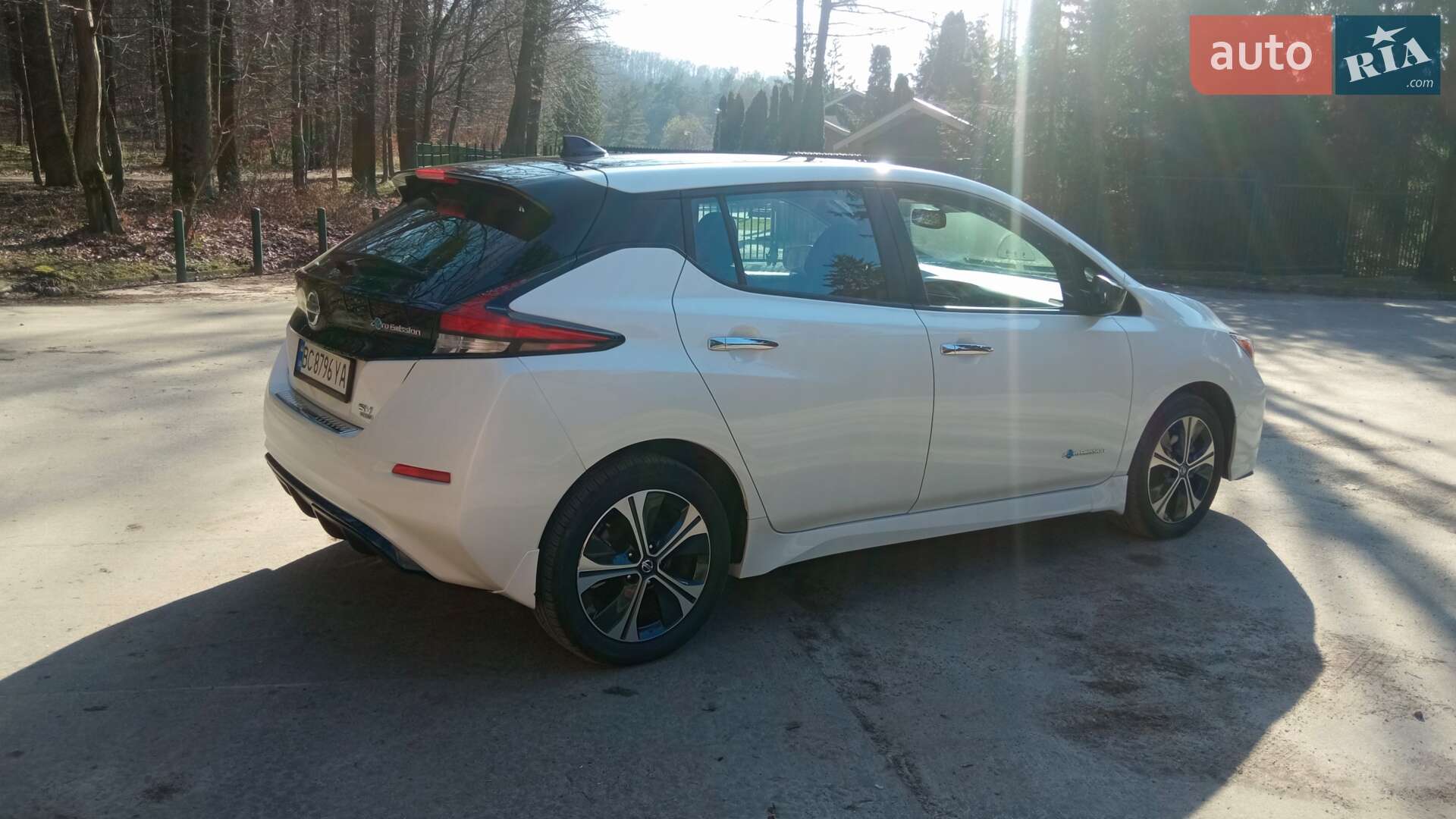 NISSAN LEAF 2019 VIN 1N4BZ1CP8KC319490 фото оголошення 14 з 32