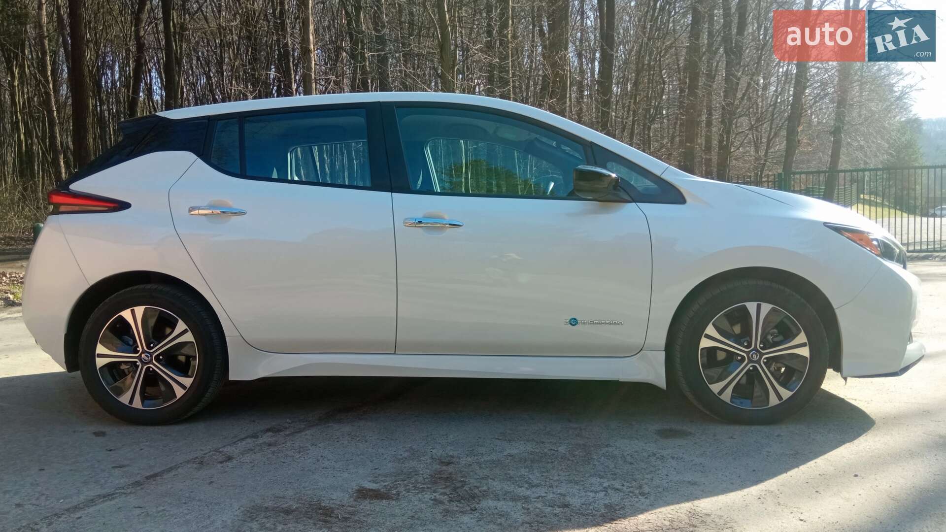NISSAN LEAF 2019 VIN 1N4BZ1CP8KC319490 фото оголошення 15 з 32