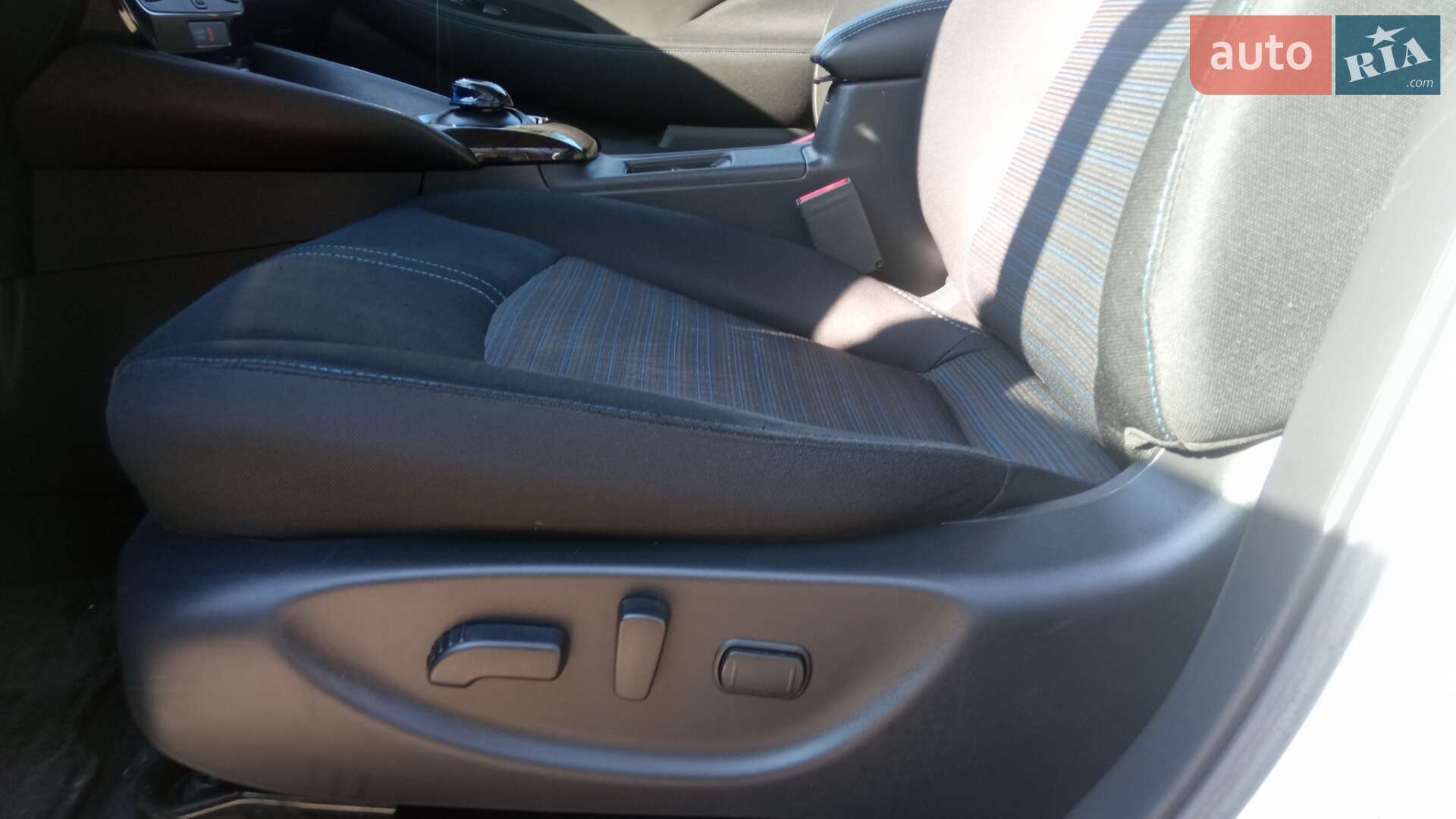 NISSAN LEAF 2019 VIN 1N4BZ1CP8KC319490 фото оголошення 18 з 32