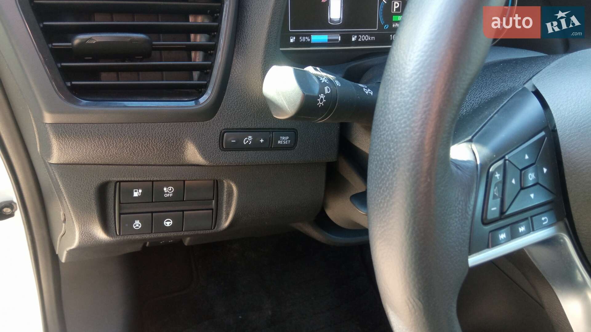 NISSAN LEAF 2019 VIN 1N4BZ1CP8KC319490 фото оголошення 24 з 32