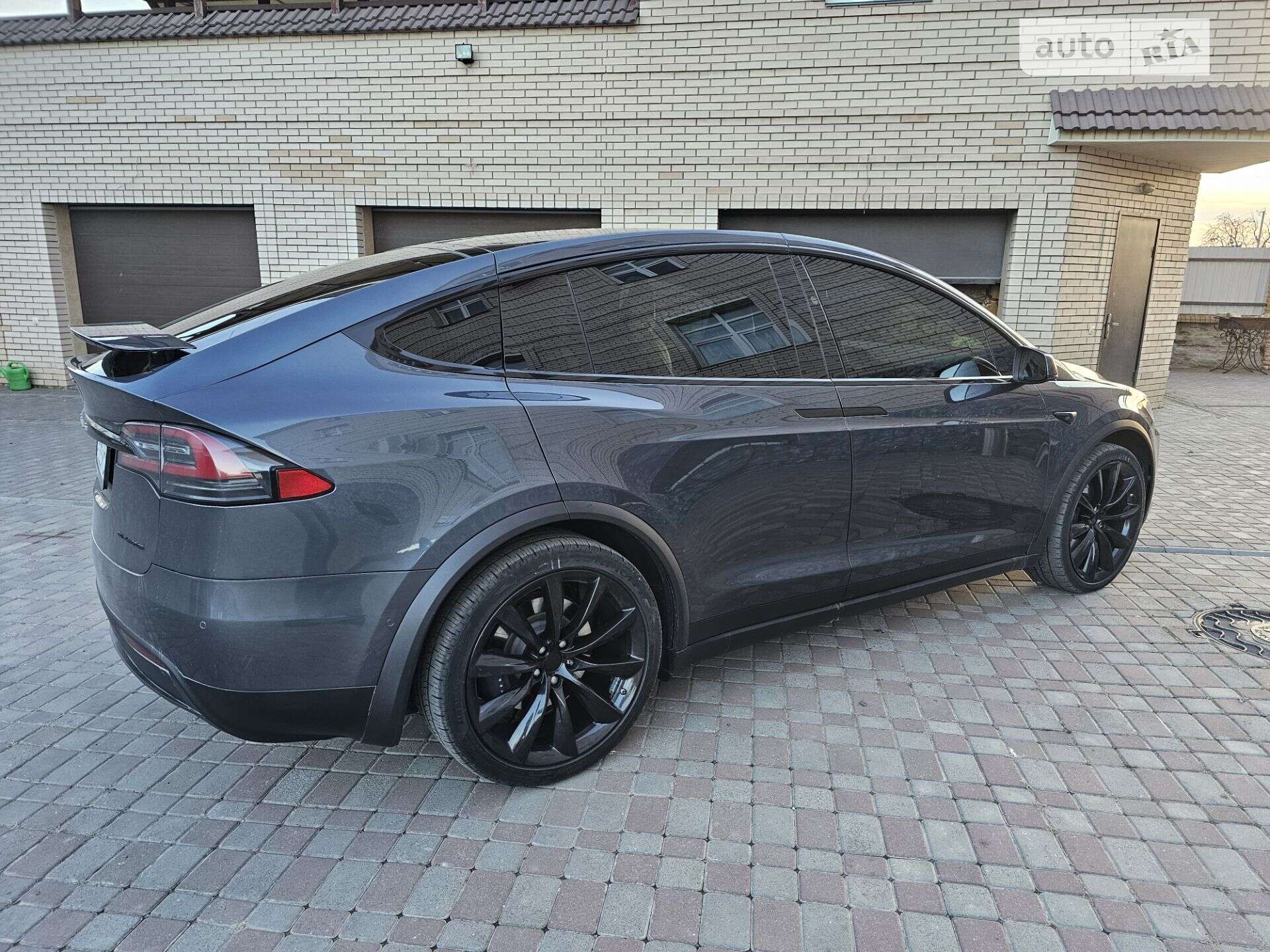 Tesla Model X 2018 VIN 5YJXCDE26JF125711 фото оголошення 6 з 22