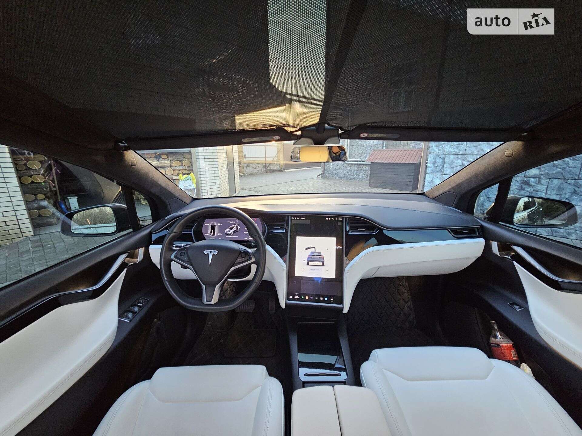 Tesla Model X 2018 VIN 5YJXCDE26JF125711 фото оголошення 9 з 22