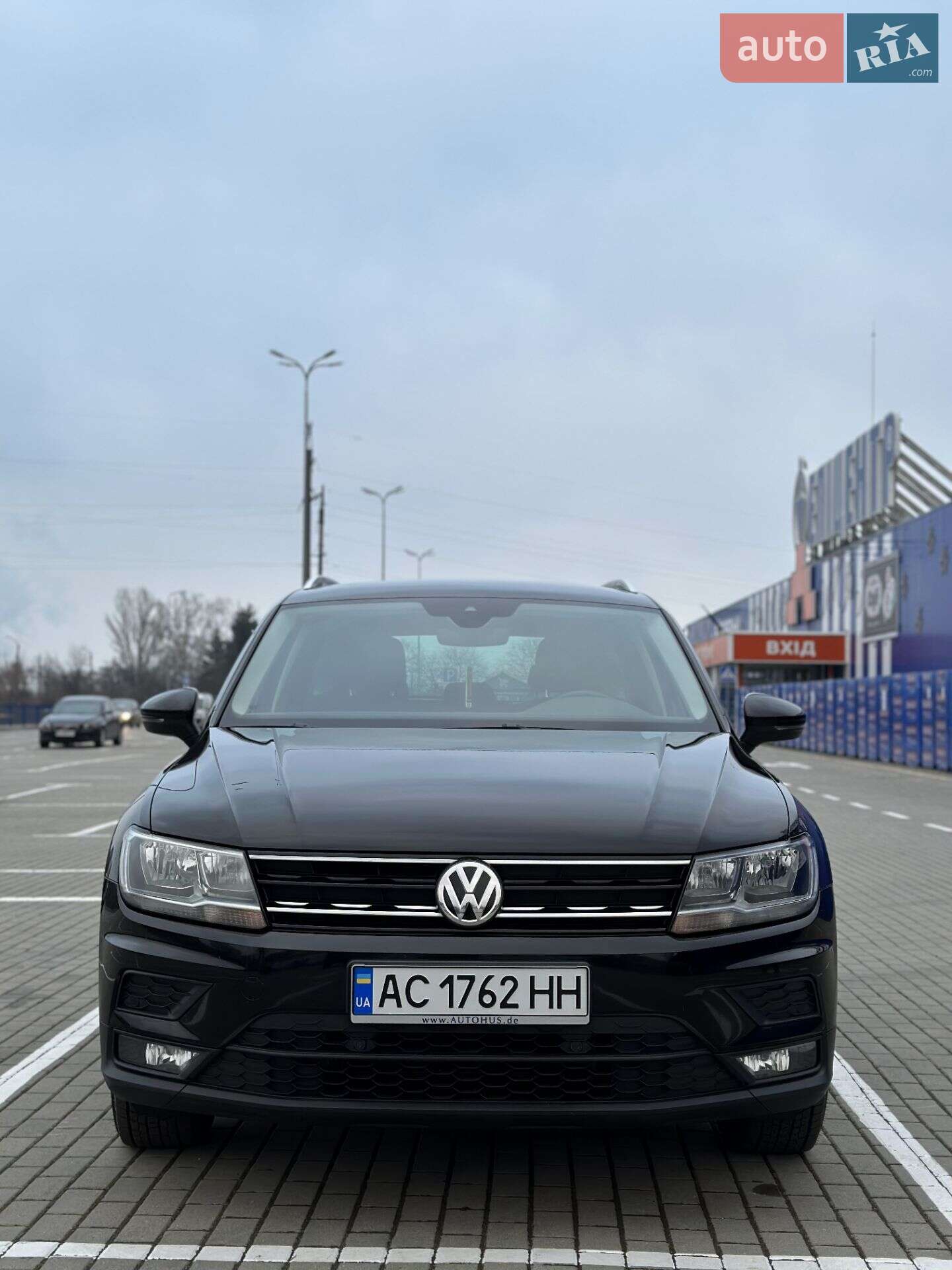 Volkswagen Tiguan 2019 VIN WVGZZZ5NZLW825031 фото оголошення 12 з 76