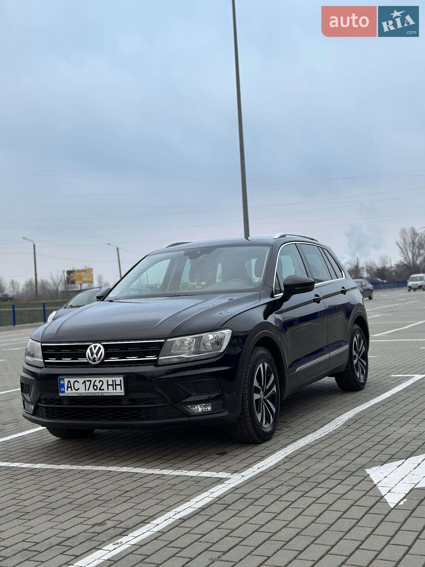Volkswagen Tiguan 2019 VIN WVGZZZ5NZLW825031 фото оголошення 13 з 76