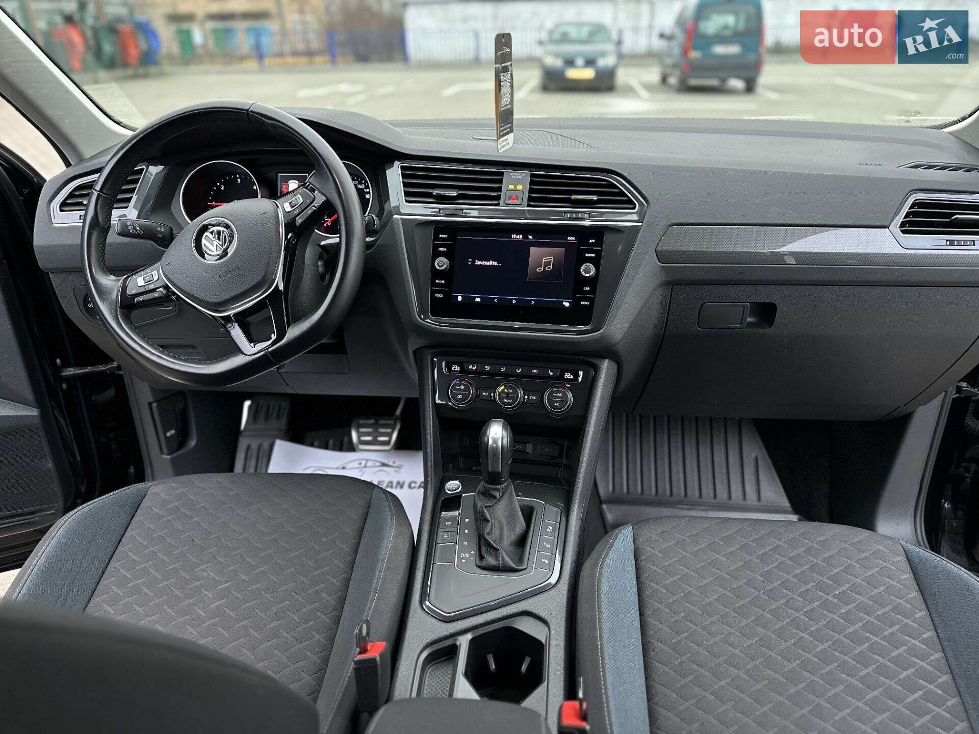 Volkswagen Tiguan 2019 VIN WVGZZZ5NZLW825031 фото оголошення 29 з 76