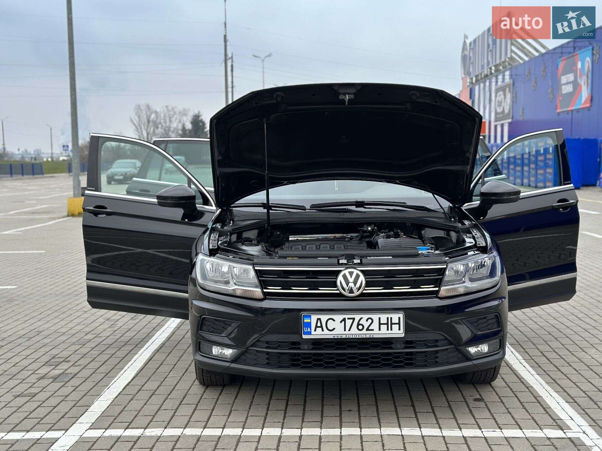 Volkswagen Tiguan 2019 VIN WVGZZZ5NZLW825031 фото оголошення 32 з 76
