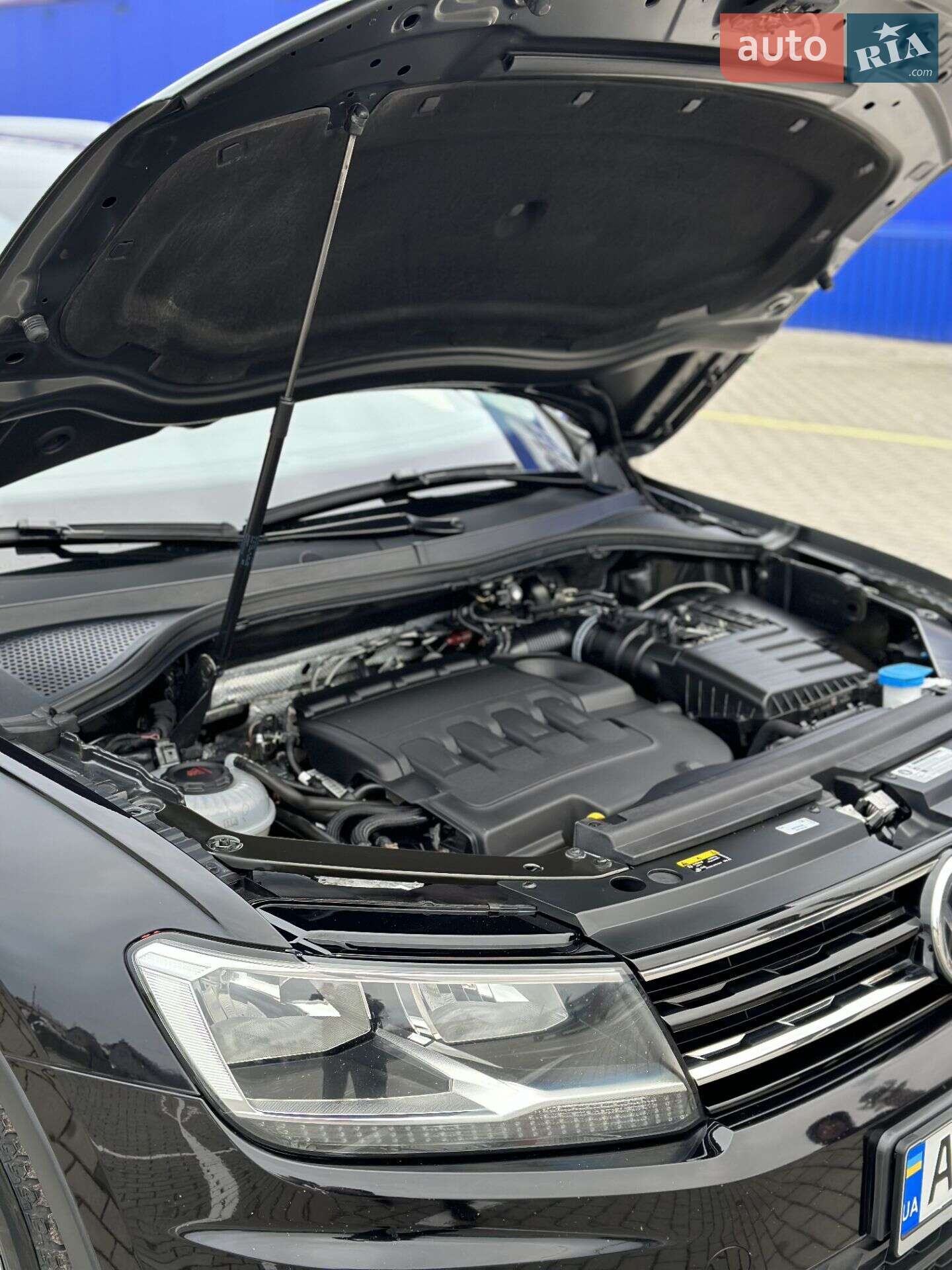 Volkswagen Tiguan 2019 VIN WVGZZZ5NZLW825031 фото оголошення 36 з 76
