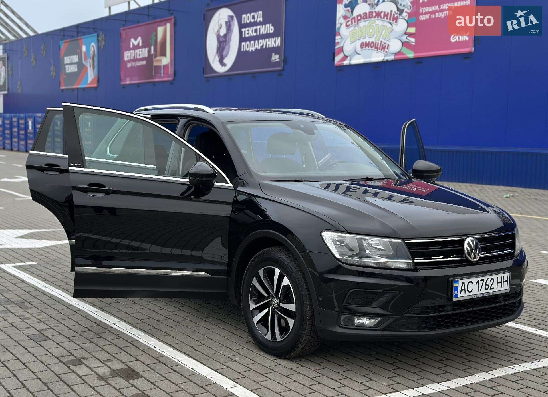 Volkswagen Tiguan 2019 VIN WVGZZZ5NZLW825031 фото оголошення 39 з 76