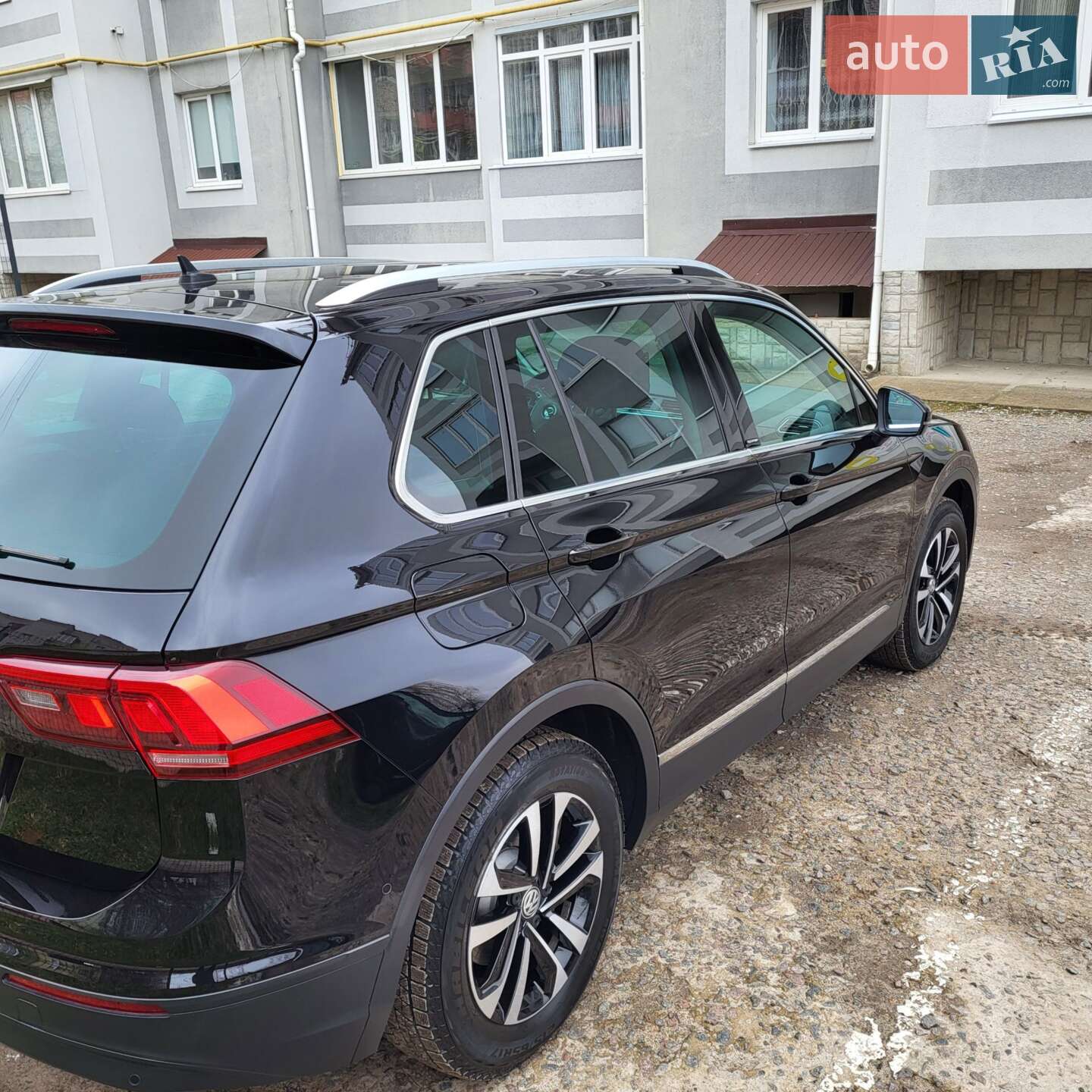 Volkswagen Tiguan 2019 VIN WVGZZZ5NZLW825031 фото оголошення 64 з 76