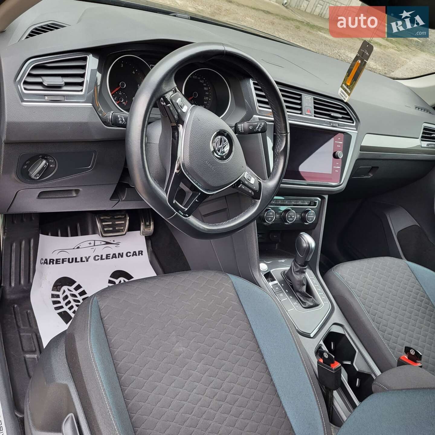 Volkswagen Tiguan 2019 VIN WVGZZZ5NZLW825031 фото оголошення 69 з 76