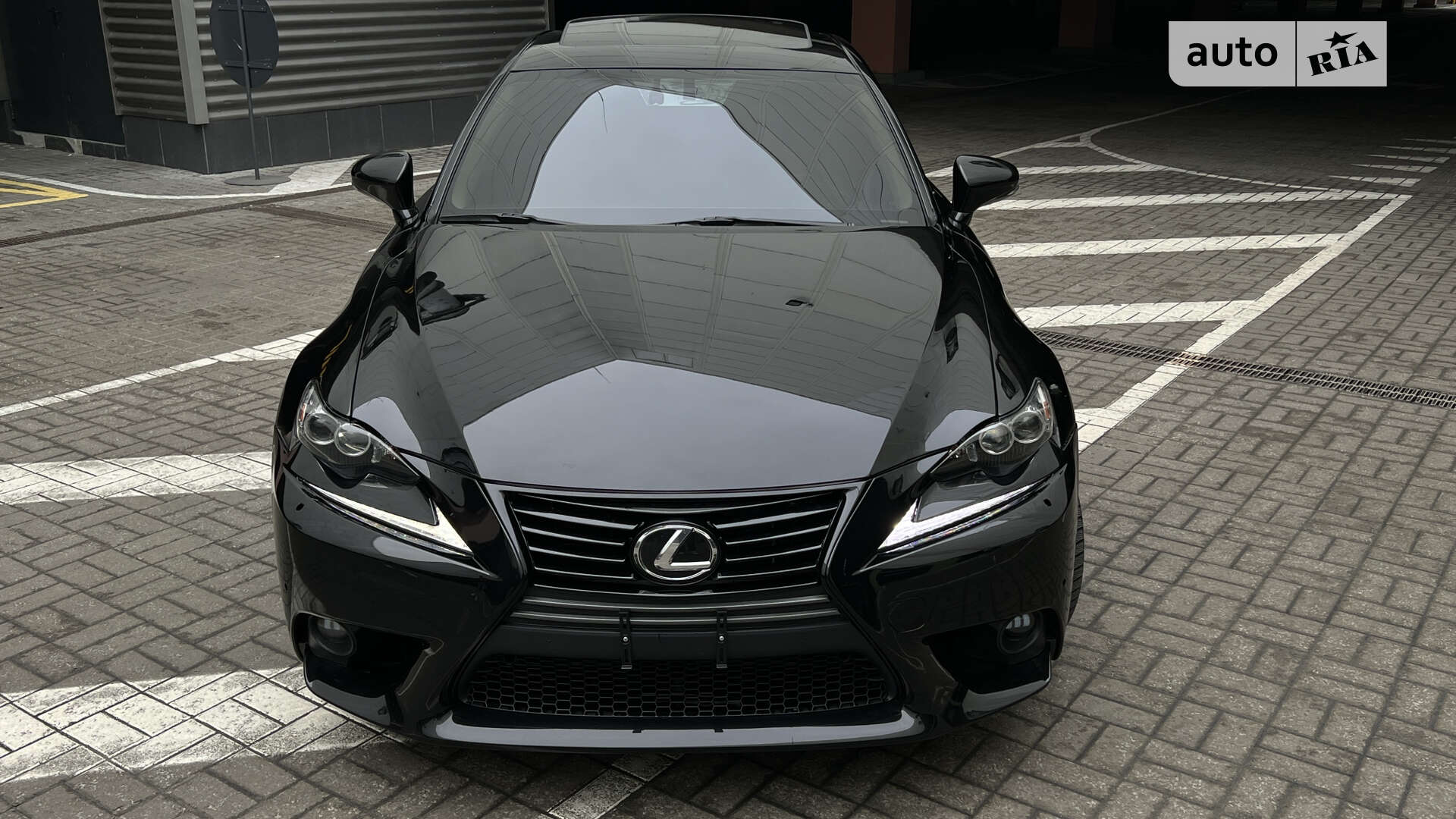 Lexus IS 2013 VIN JTHCF1D2XE5005728 фото оголошення 2 з 35
