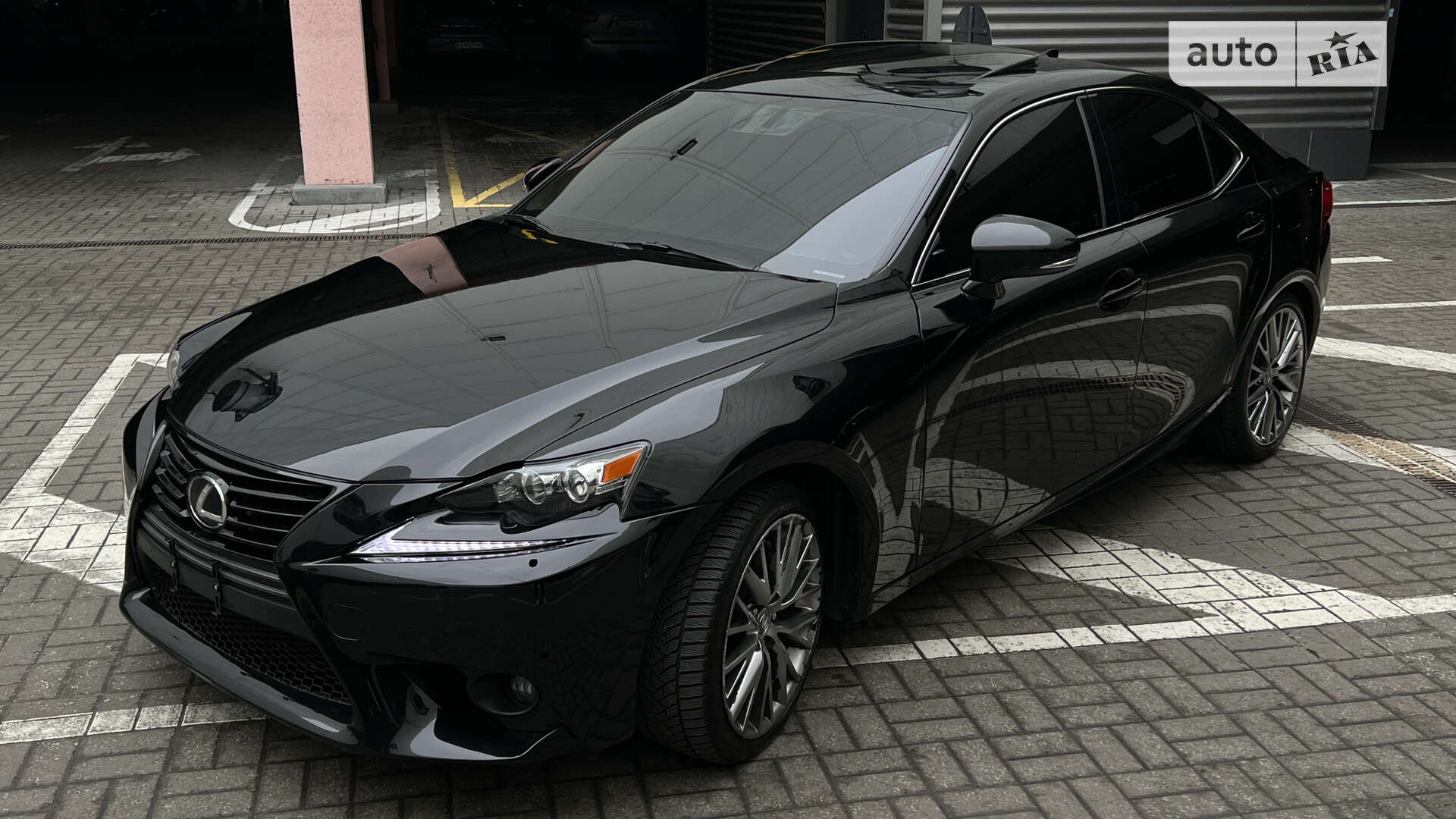 Lexus IS 2013 VIN JTHCF1D2XE5005728 фото оголошення 5 з 35