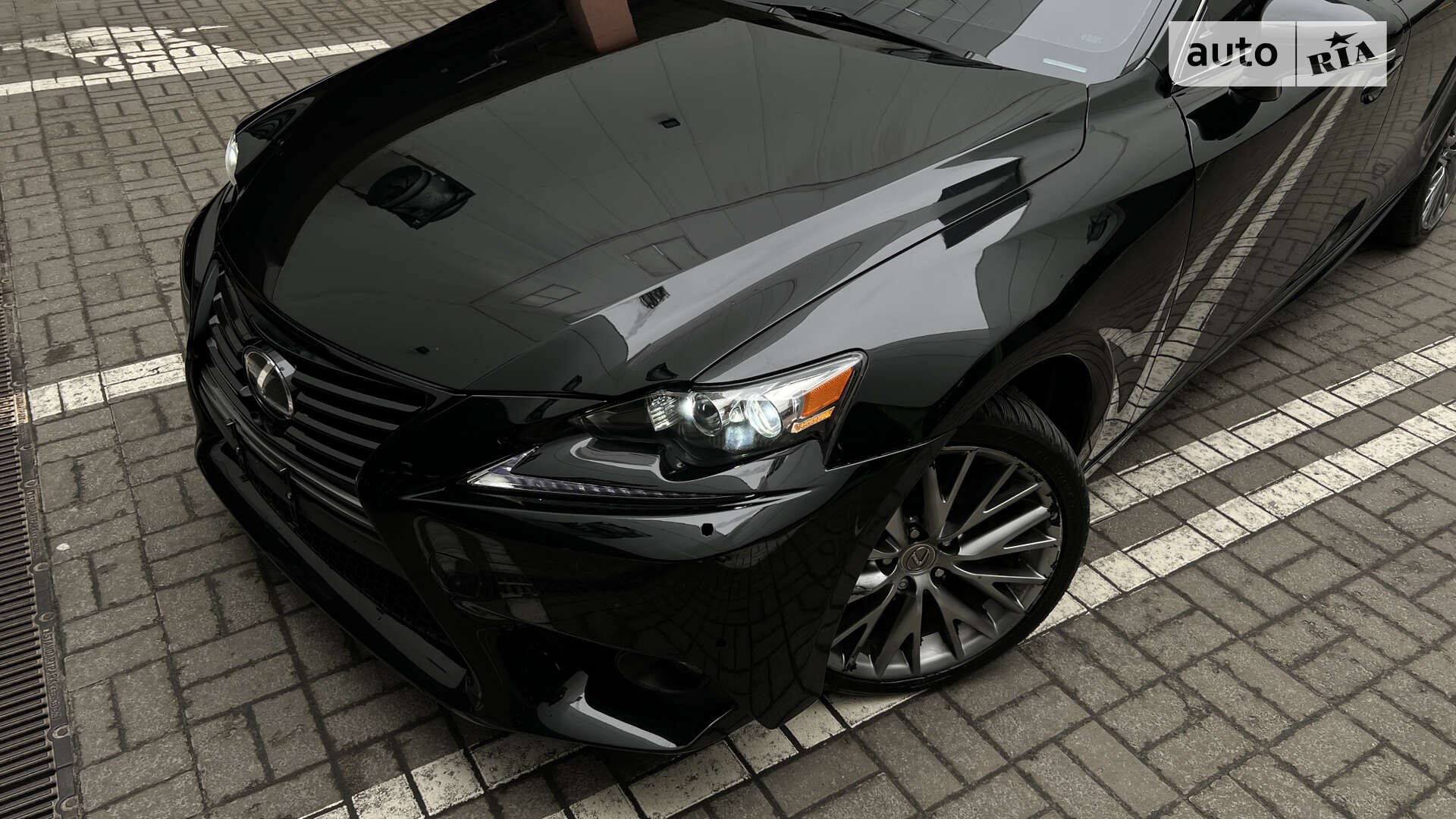 Lexus IS 2013 VIN JTHCF1D2XE5005728 фото оголошення 10 з 35