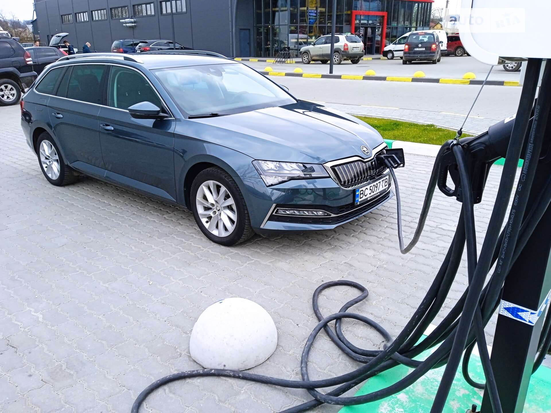 Skoda Superb 2020 VIN TMBJW7NP2L7059130 фото оголошення 13 з 76