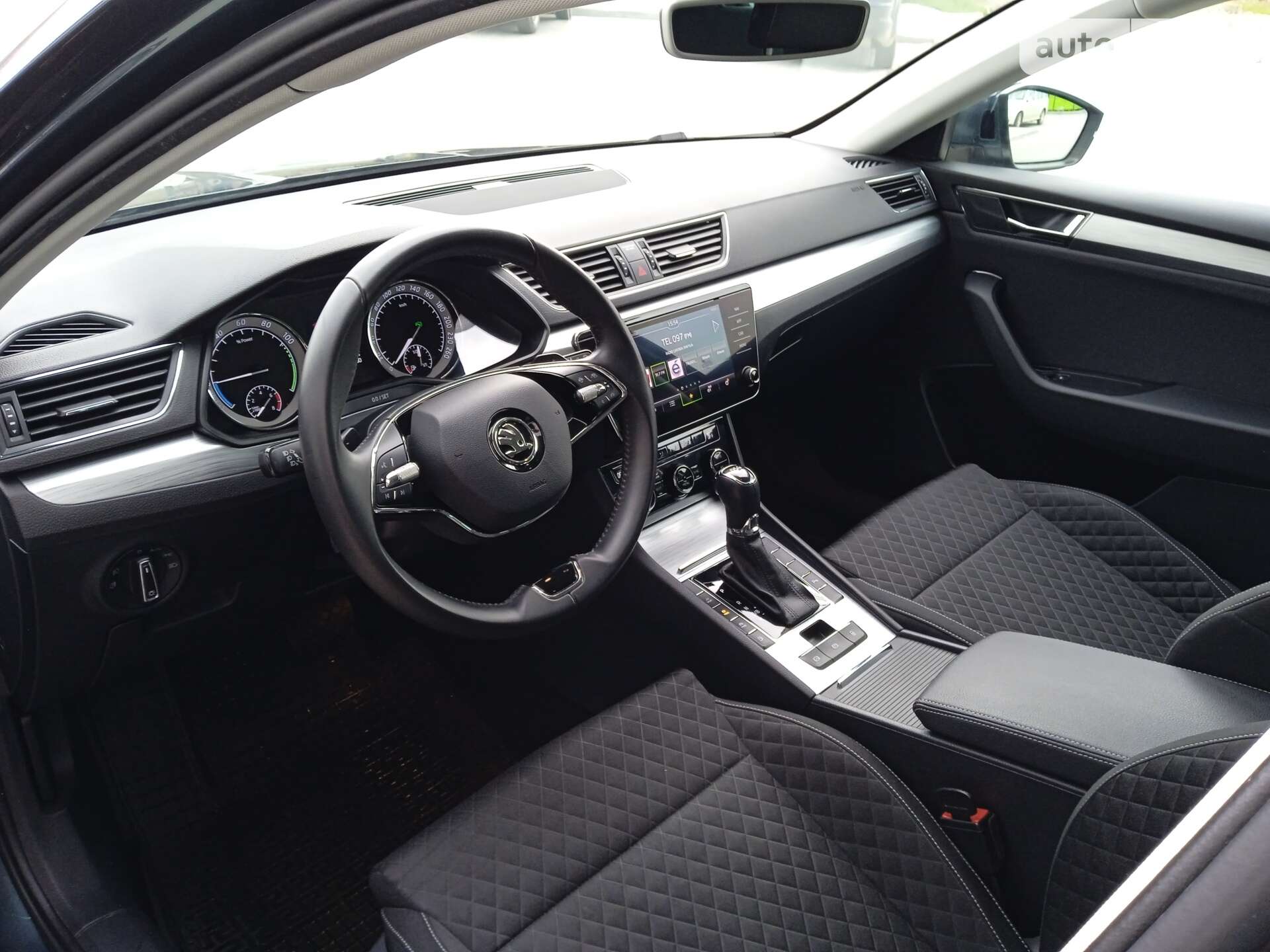 Skoda Superb 2020 VIN TMBJW7NP2L7059130 фото оголошення 30 з 76
