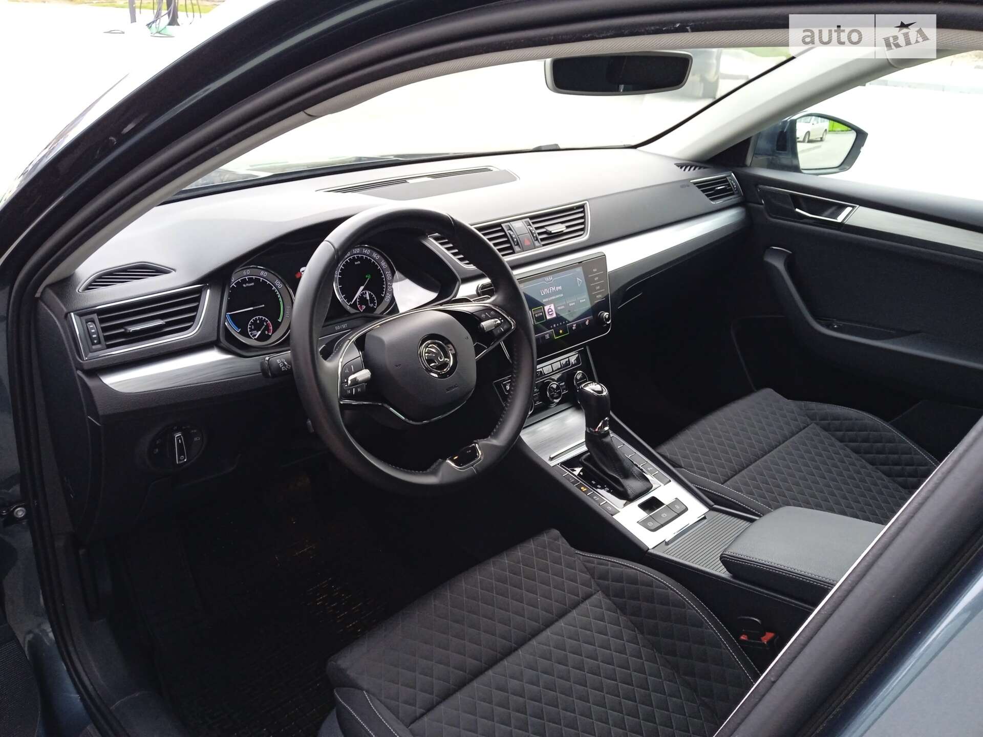 Skoda Superb 2020 VIN TMBJW7NP2L7059130 фото оголошення 31 з 76
