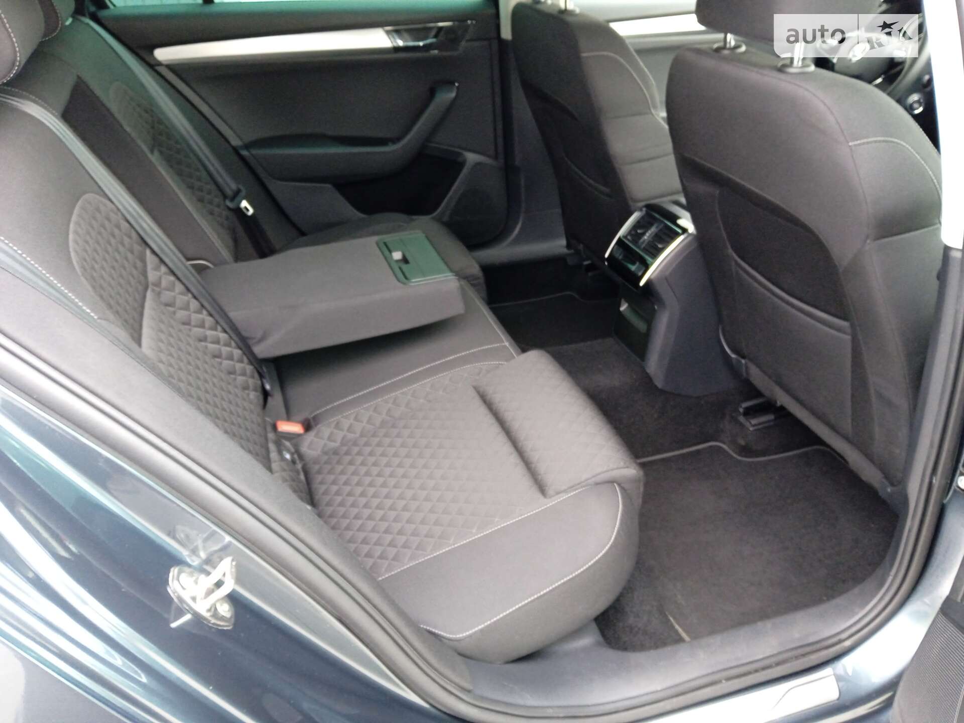 Skoda Superb 2020 VIN TMBJW7NP2L7059130 фото оголошення 37 з 76