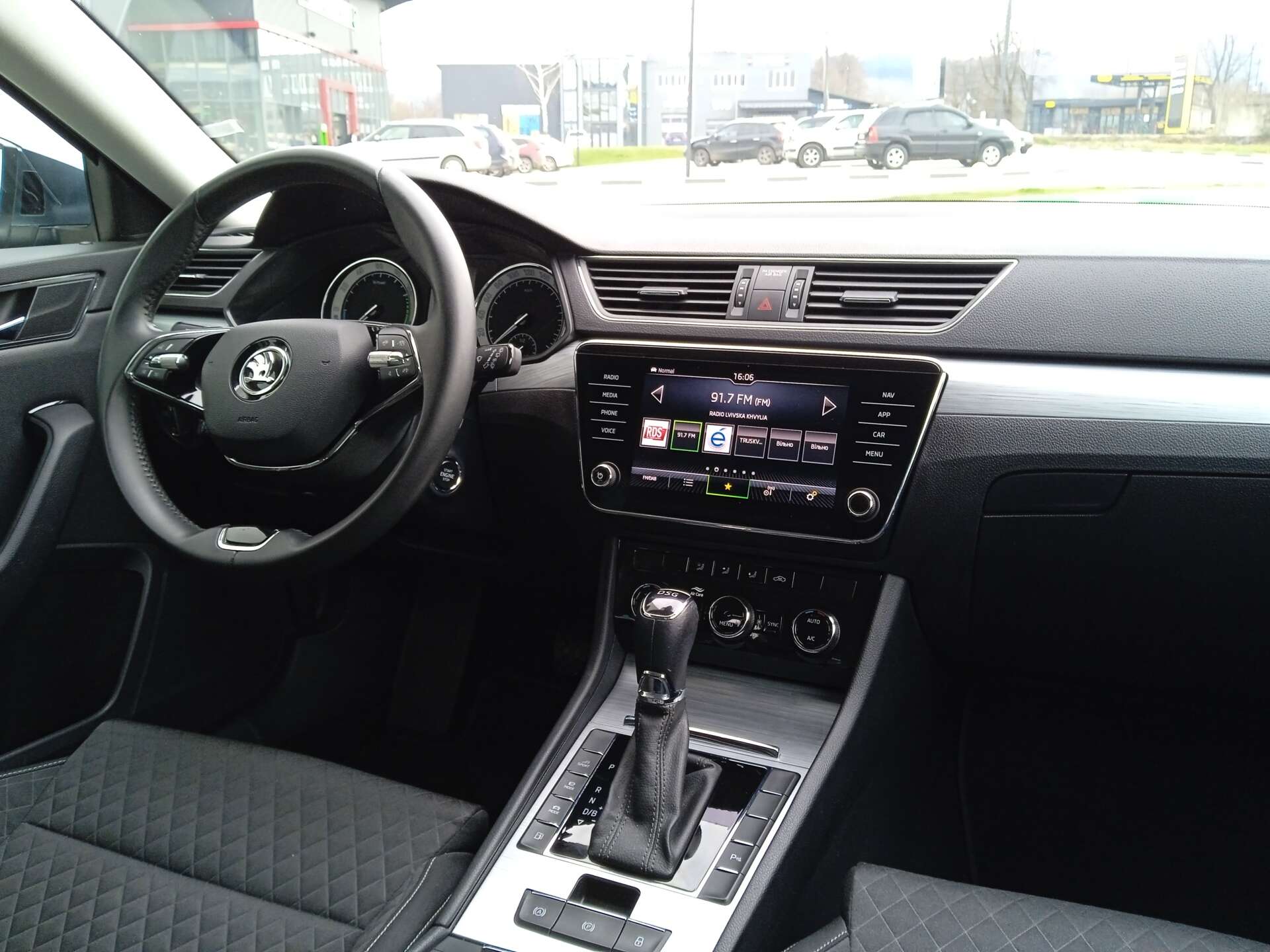 Skoda Superb 2020 VIN TMBJW7NP2L7059130 фото оголошення 42 з 76