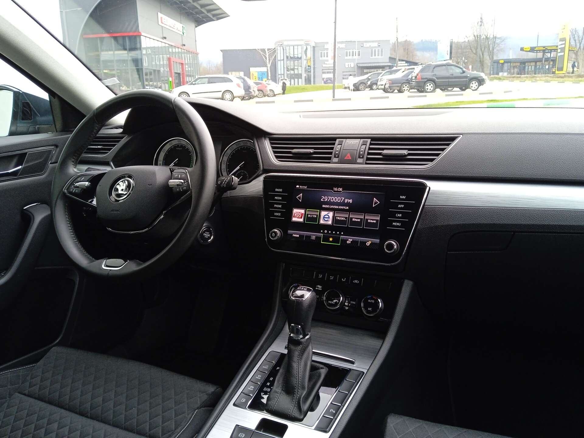Skoda Superb 2020 VIN TMBJW7NP2L7059130 фото оголошення 43 з 76