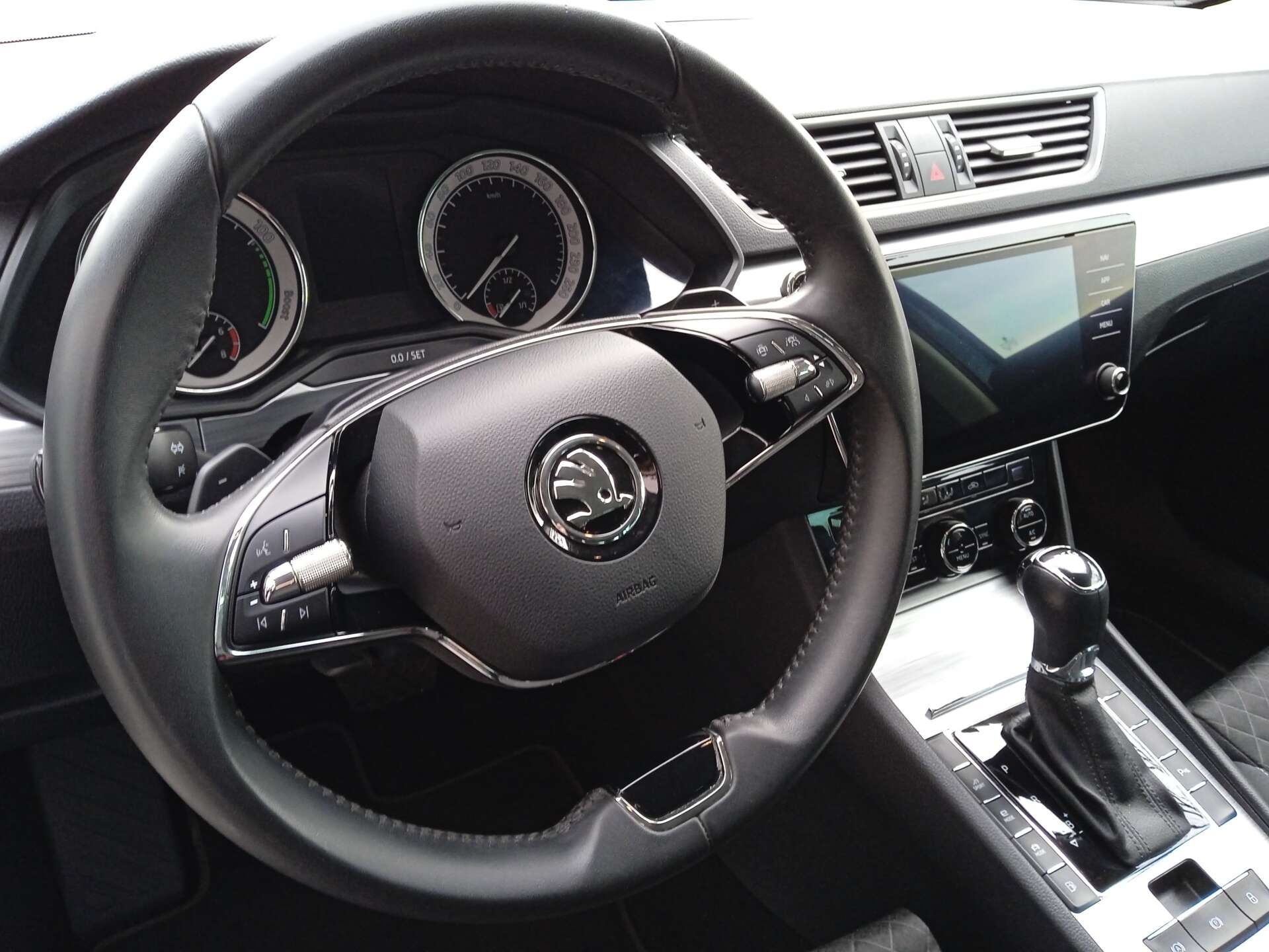 Skoda Superb 2020 VIN TMBJW7NP2L7059130 фото оголошення 46 з 76