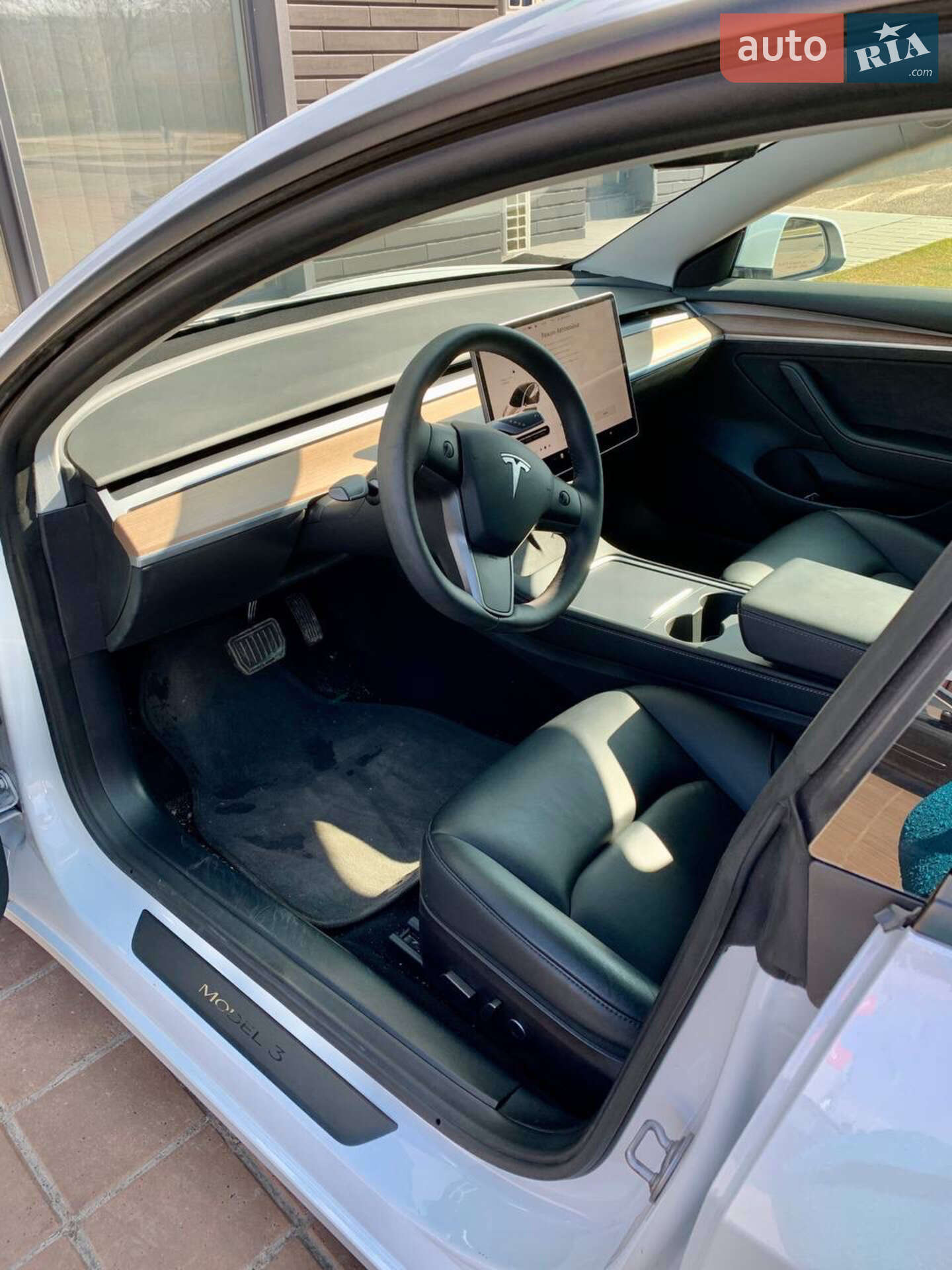Tesla Model 3 2022 VIN 5YJ3E1EA8NF242162 фото оголошення 9 з 9